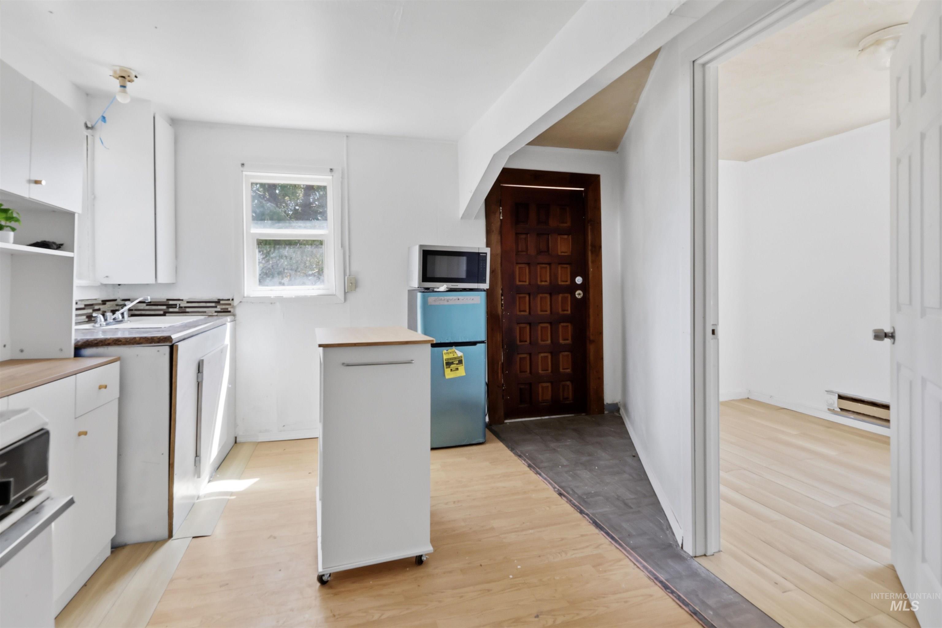729 California St, Gooding, Idaho 83330, 2 Bedrooms, 1 Bathroom, Residential For Sale, Price $100,000, 98993008