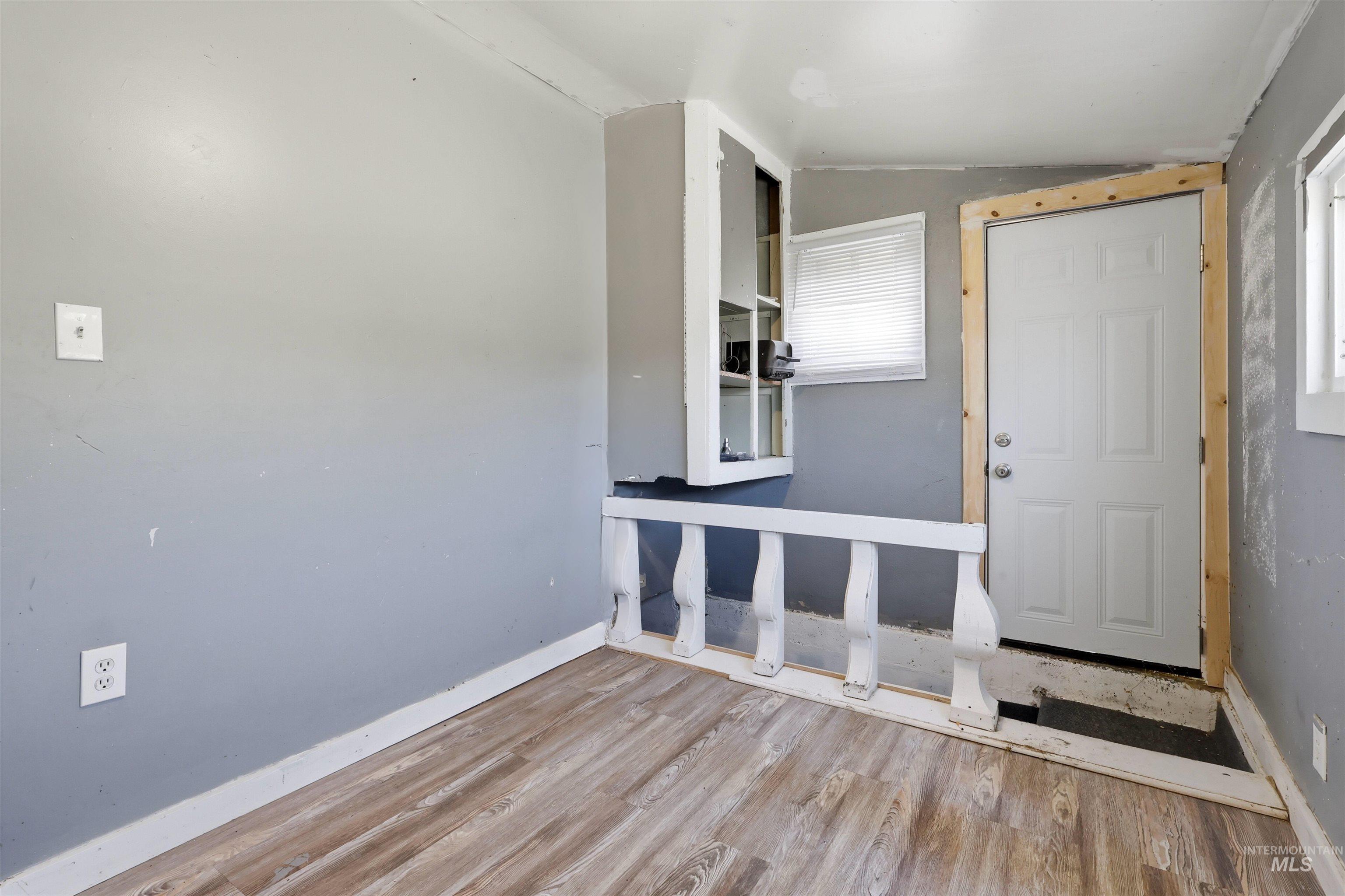 729 California St, Gooding, Idaho 83330, 2 Bedrooms, 1 Bathroom, Residential For Sale, Price $100,000, 98993008