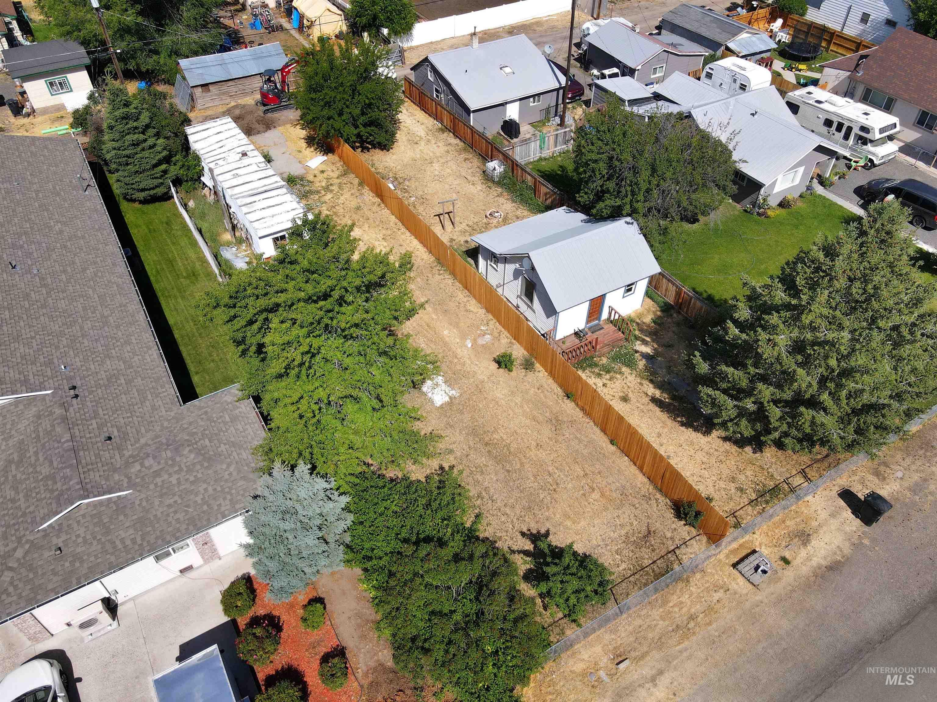 729 California St, Gooding, Idaho 83330, 2 Bedrooms, 1 Bathroom, Residential For Sale, Price $100,000, 98993008