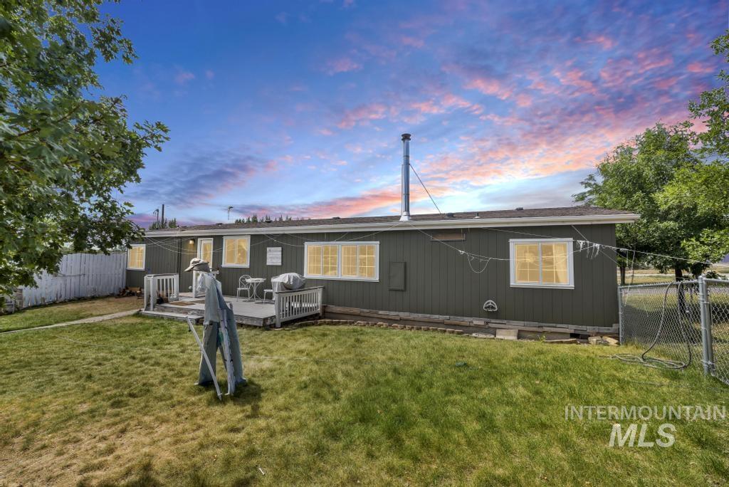 554 N Waucanza St, Dietrich, Idaho 83324, 3 Bedrooms, 2 Bathrooms, Residential For Sale, Price $385,000,MLS 98993010