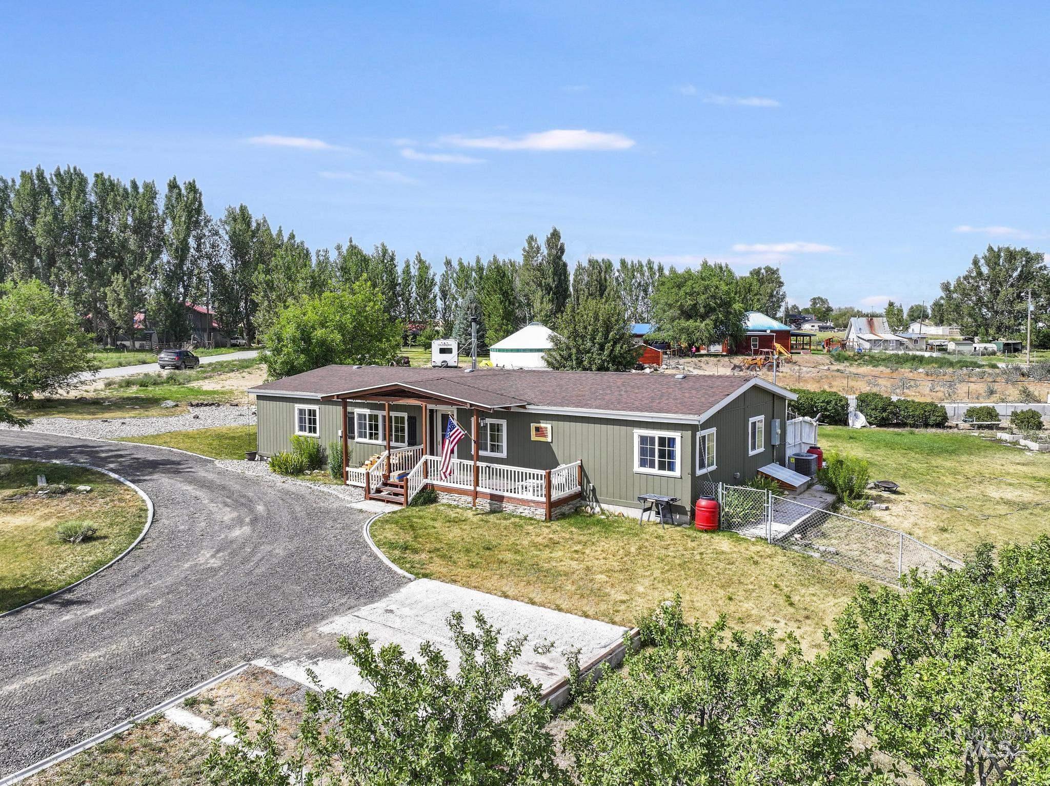 554 N Waucanza St, Dietrich, Idaho 83324, 3 Bedrooms, 2 Bathrooms, Residential For Sale, Price $400,000, 98993010