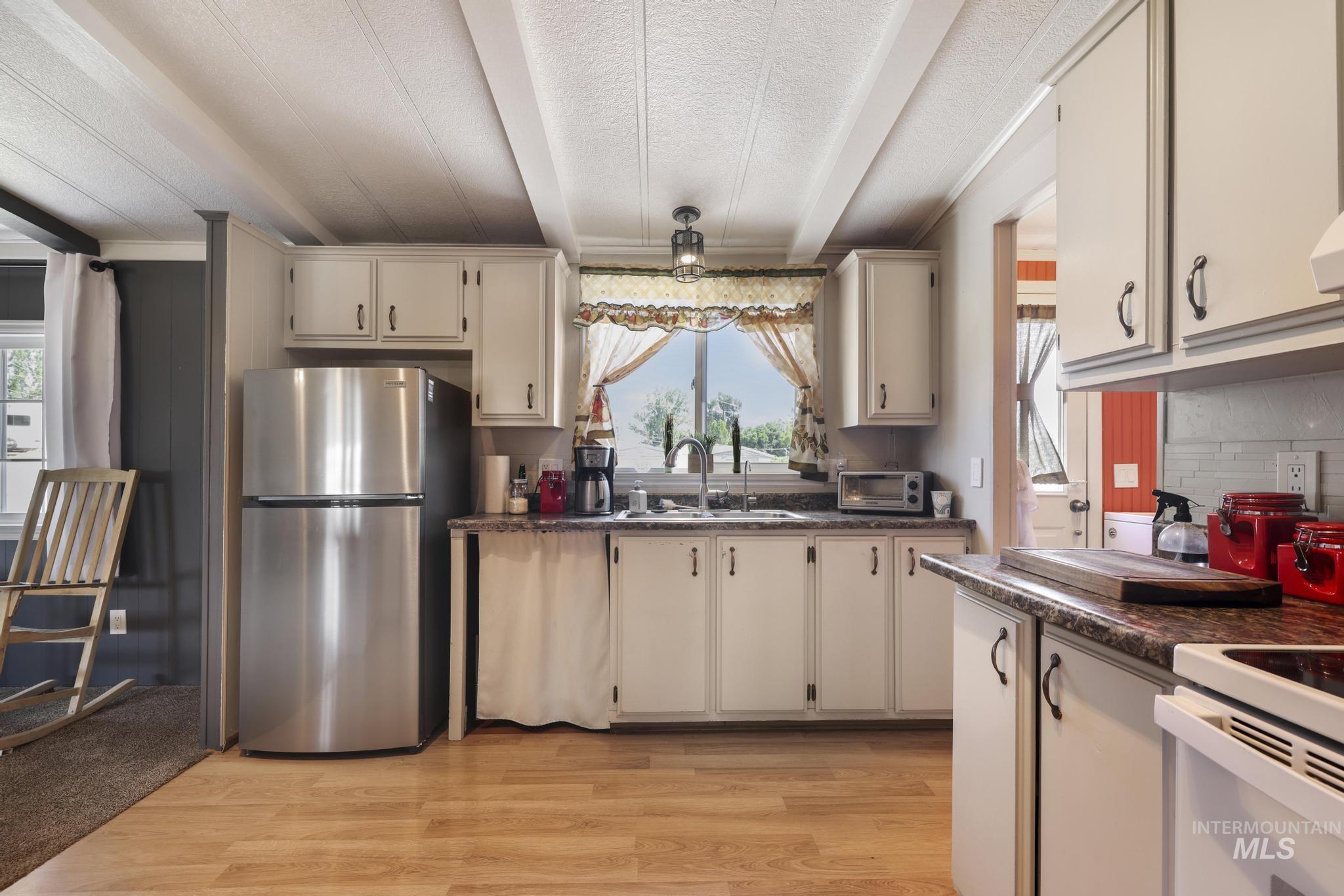 554 N Waucanza St, Dietrich, Idaho 83324, 3 Bedrooms, 2 Bathrooms, Residential For Sale, Price $385,000,MLS 98993010