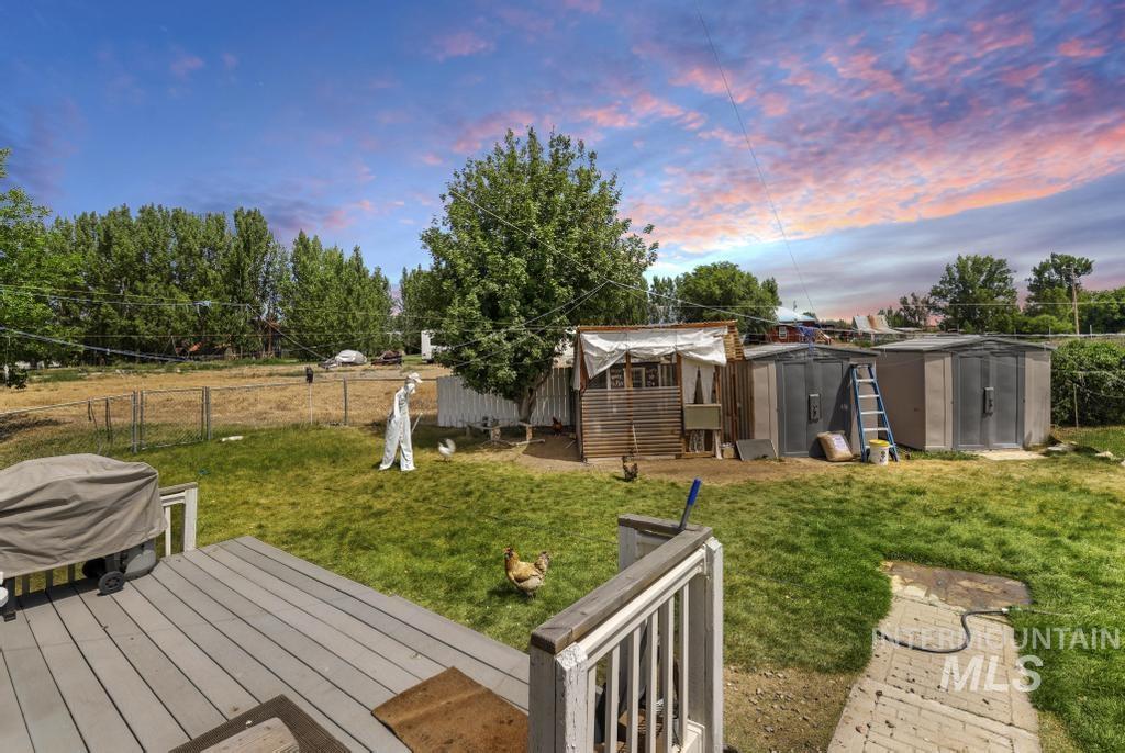 554 N Waucanza St, Dietrich, Idaho 83324, 3 Bedrooms, 2 Bathrooms, Residential For Sale, Price $385,000,MLS 98993010