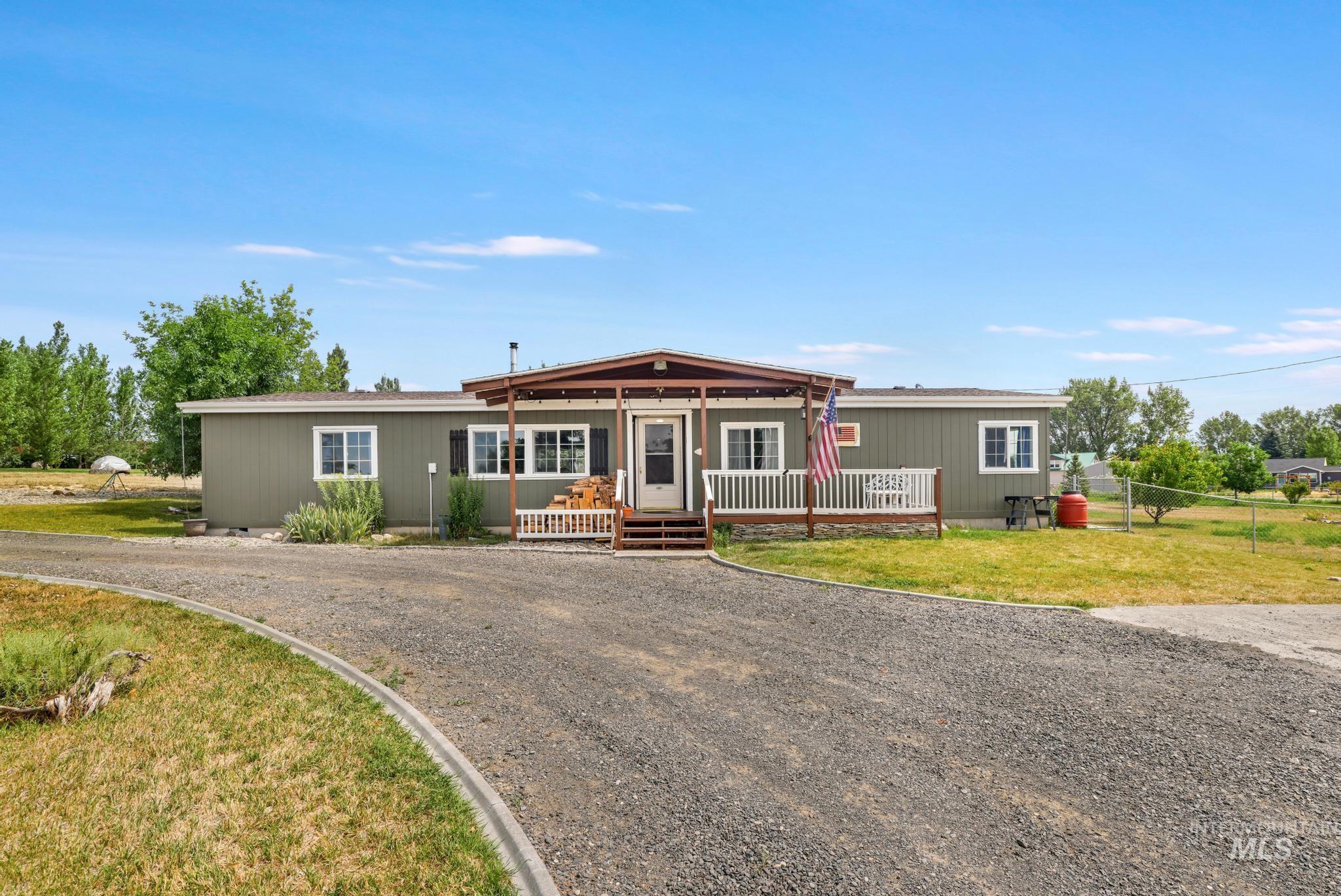 554 N Waucanza St, Dietrich, Idaho 83324, 3 Bedrooms, 2 Bathrooms, Residential For Sale, Price $385,000,MLS 98993010