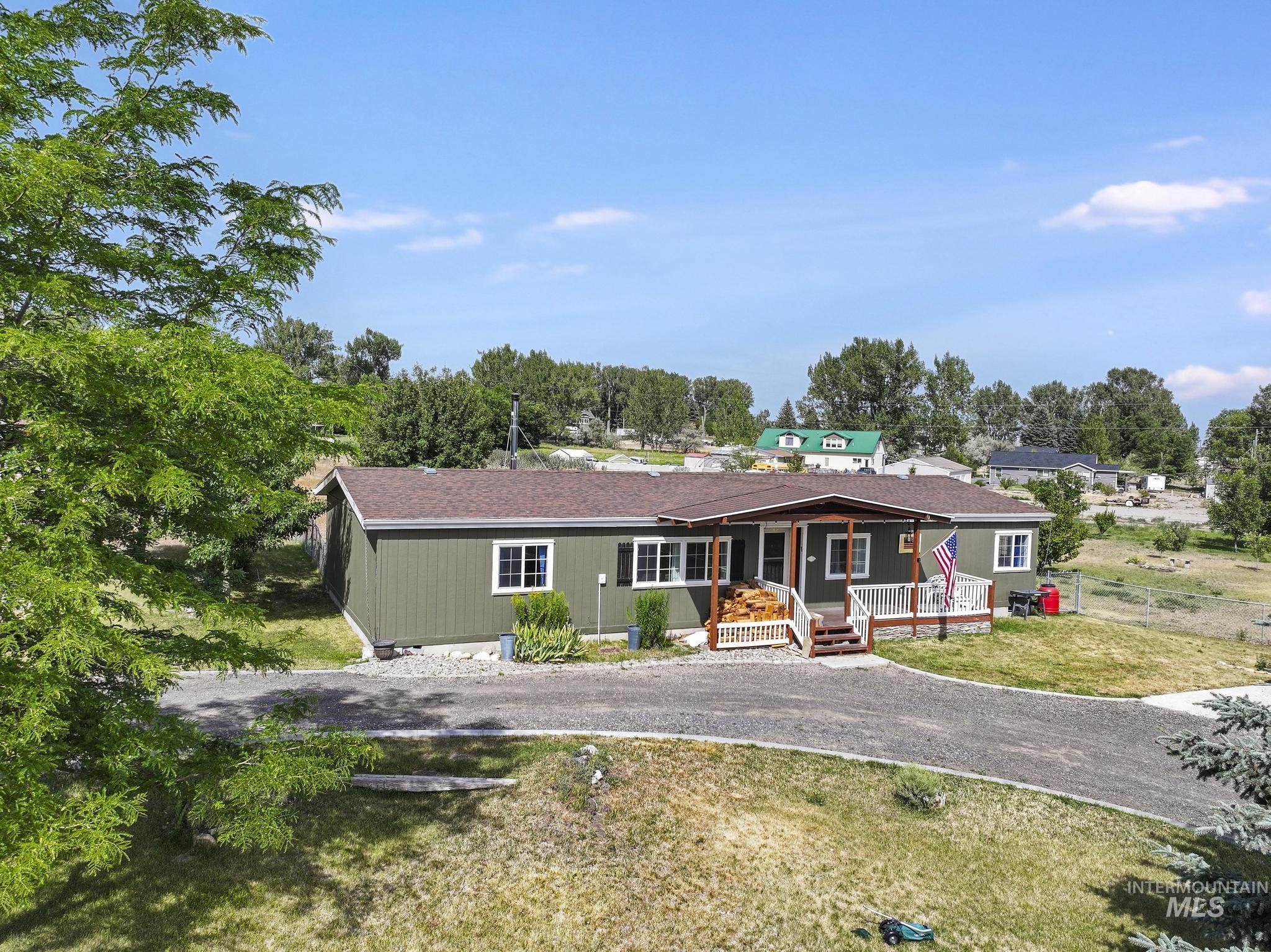 554 N Waucanza St, Dietrich, Idaho 83324, 3 Bedrooms, 2 Bathrooms, Residential For Sale, Price $385,000,MLS 98993010