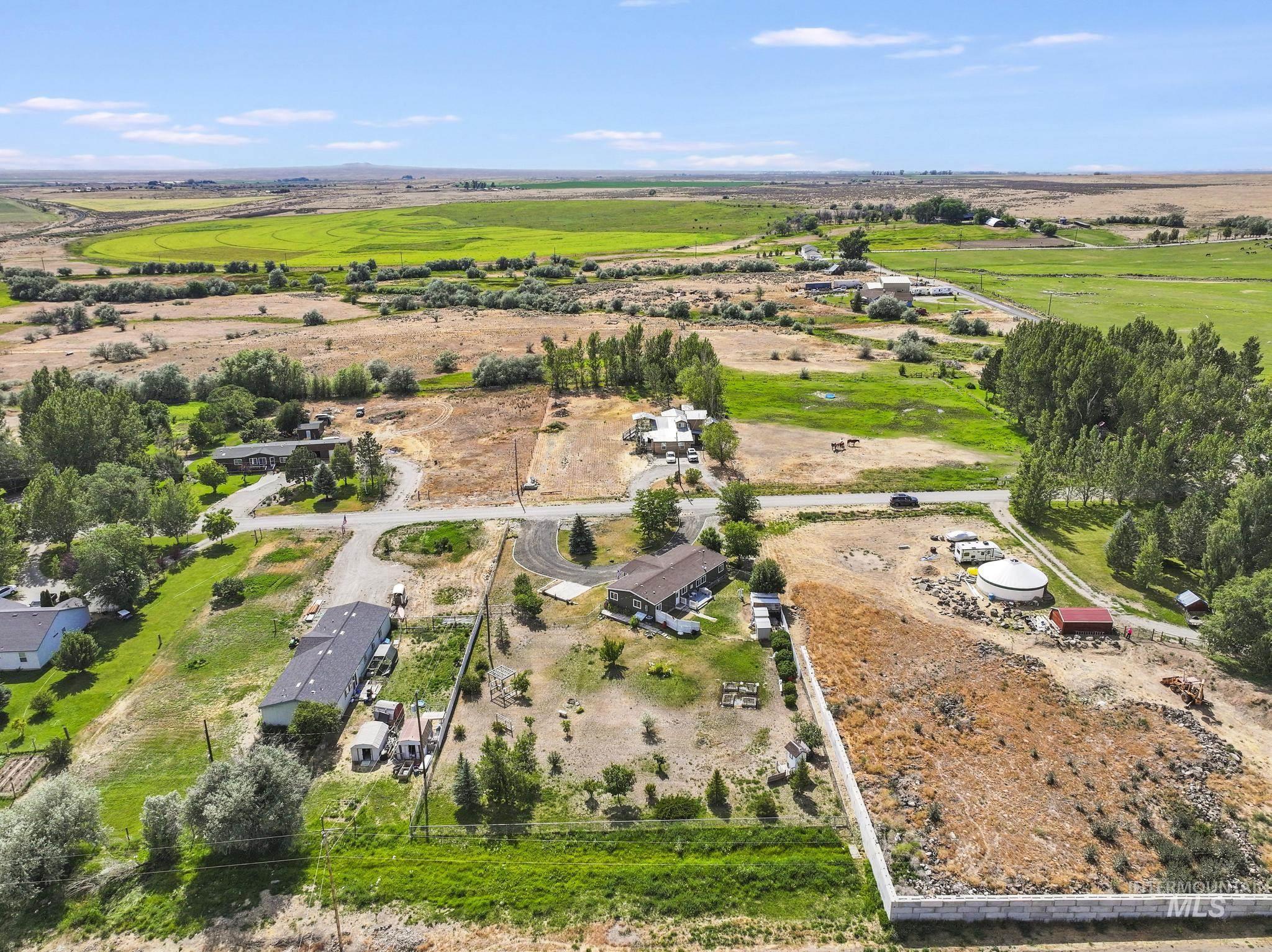 554 N Waucanza St, Dietrich, Idaho 83324, 3 Bedrooms, 2 Bathrooms, Residential For Sale, Price $385,000,MLS 98993010