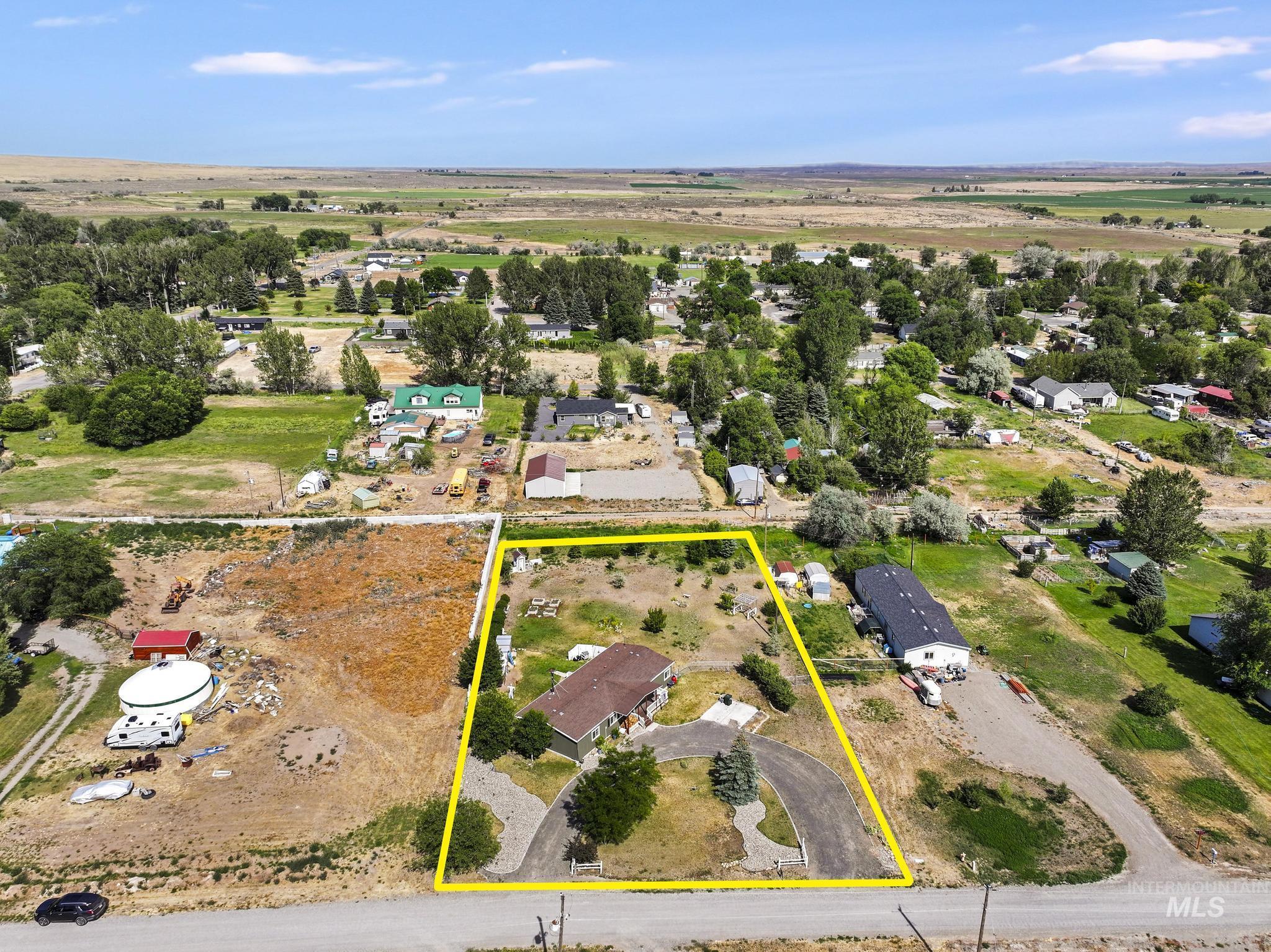 554 N Waucanza St, Dietrich, Idaho 83324, 3 Bedrooms, 2 Bathrooms, Residential For Sale, Price $400,000, 98993010