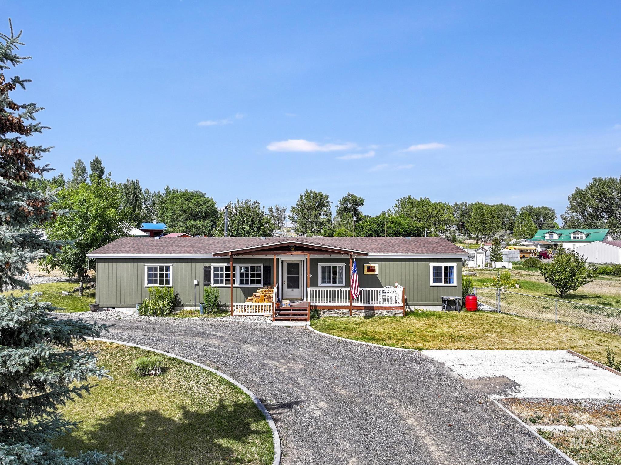554 N Waucanza St, Dietrich, Idaho 83324, 3 Bedrooms, 2 Bathrooms, Residential For Sale, Price $400,000, 98993010