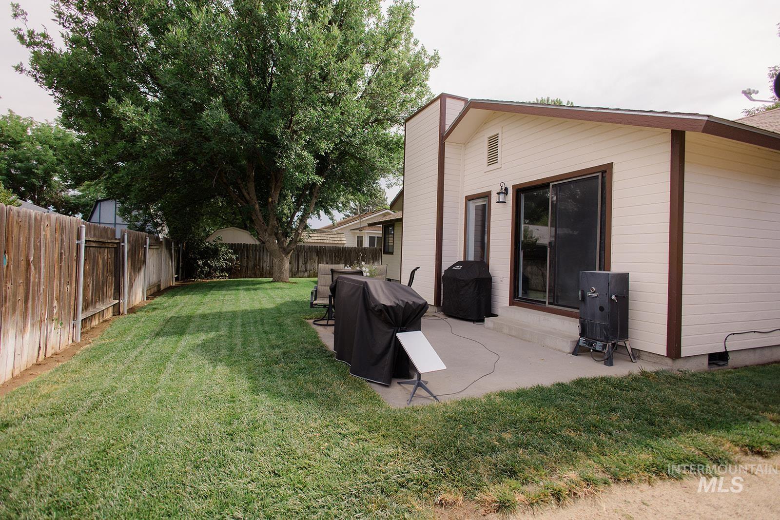 1530 Rosewood St, Mountain Home, Idaho 83647, 3 Bedrooms, 2 Bathrooms, Residential For Sale, Price $360,000, 98993011