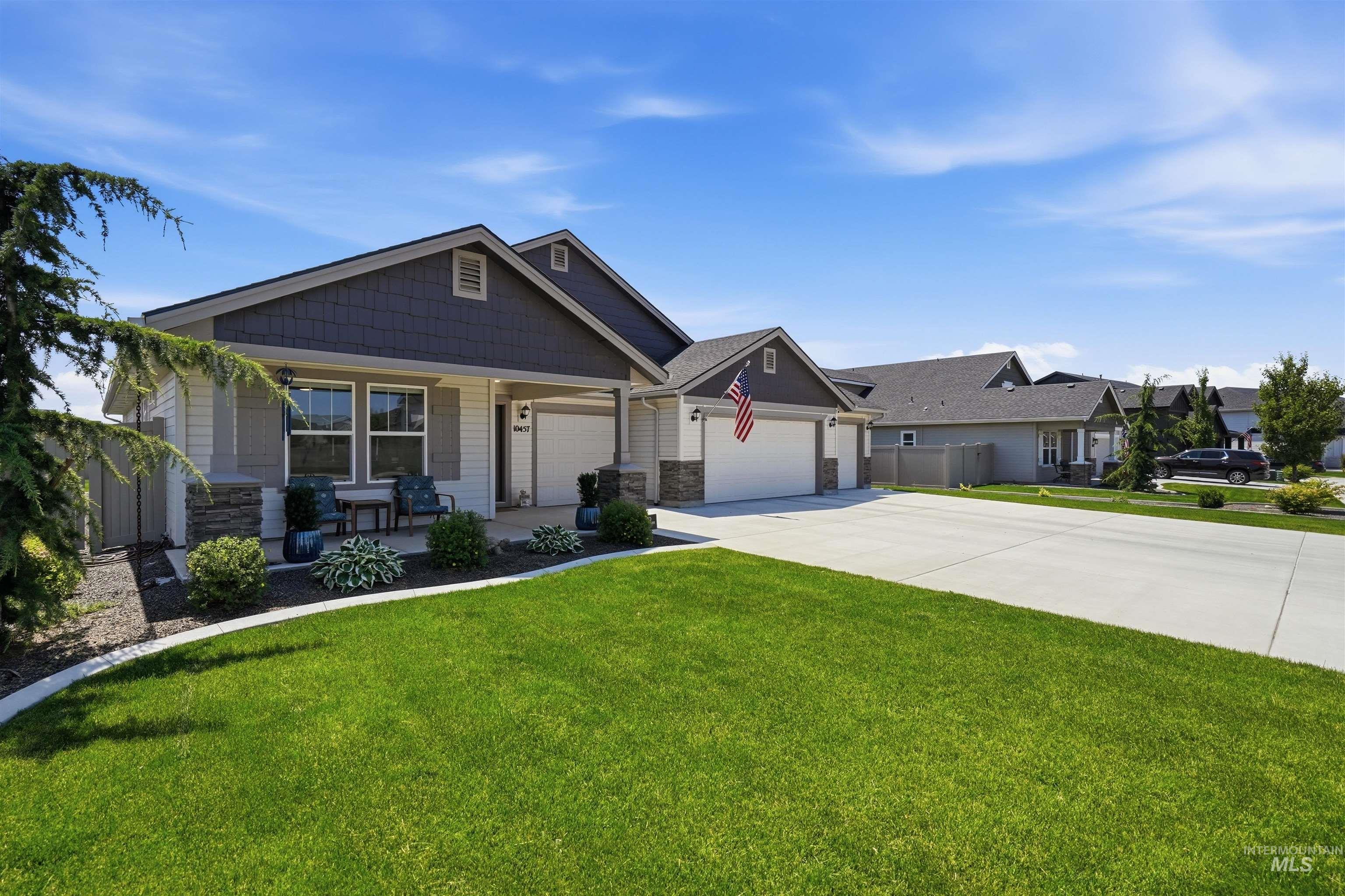 10457 W Tower Grove Ct., Star, Idaho 83669, 3 Bedrooms, 2 Bathrooms, Residential For Sale, Price $599,000, 98993012