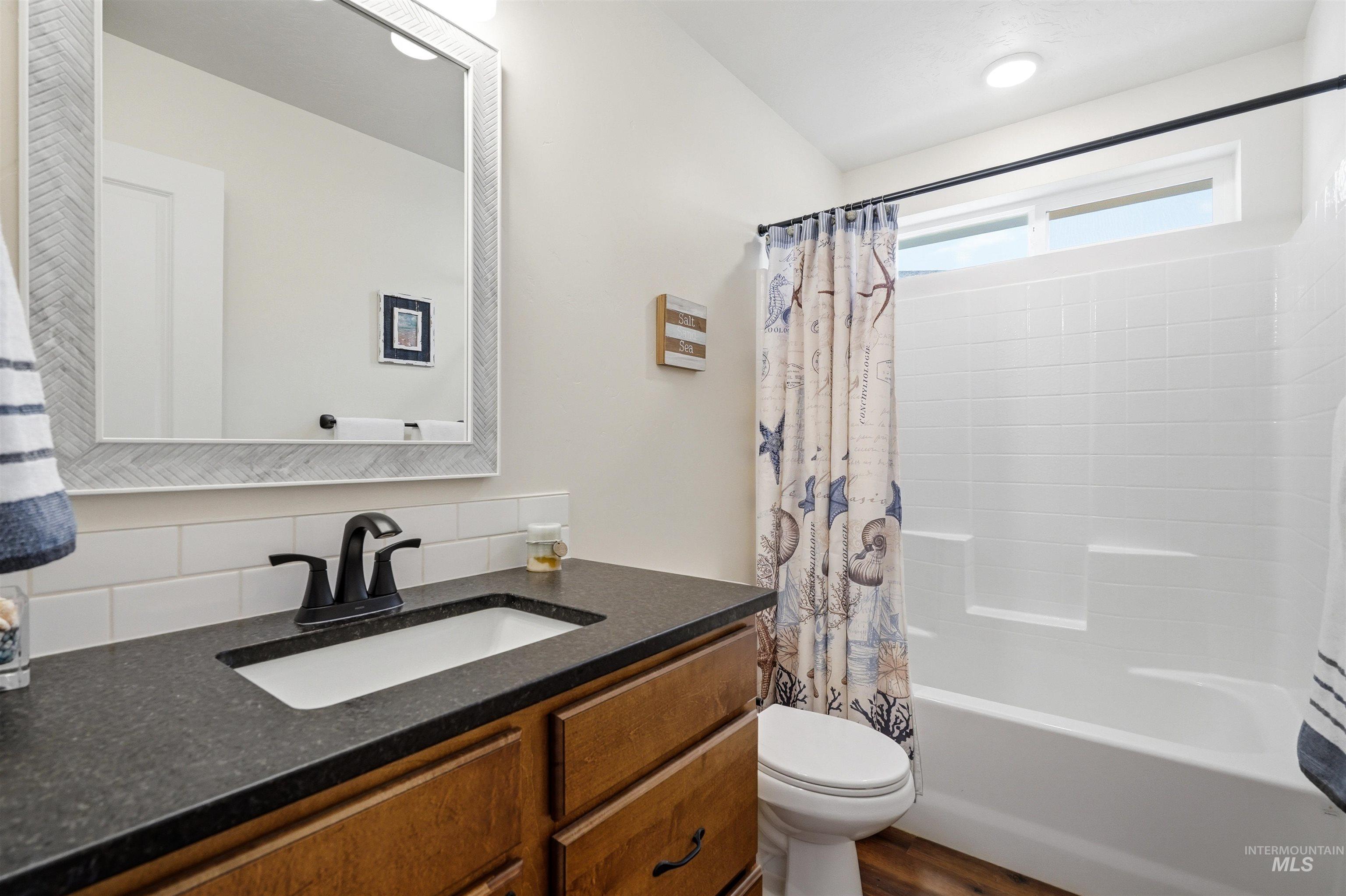 10457 W Tower Grove Ct., Star, Idaho 83669, 3 Bedrooms, 2 Bathrooms, Residential For Sale, Price $599,000, 98993012