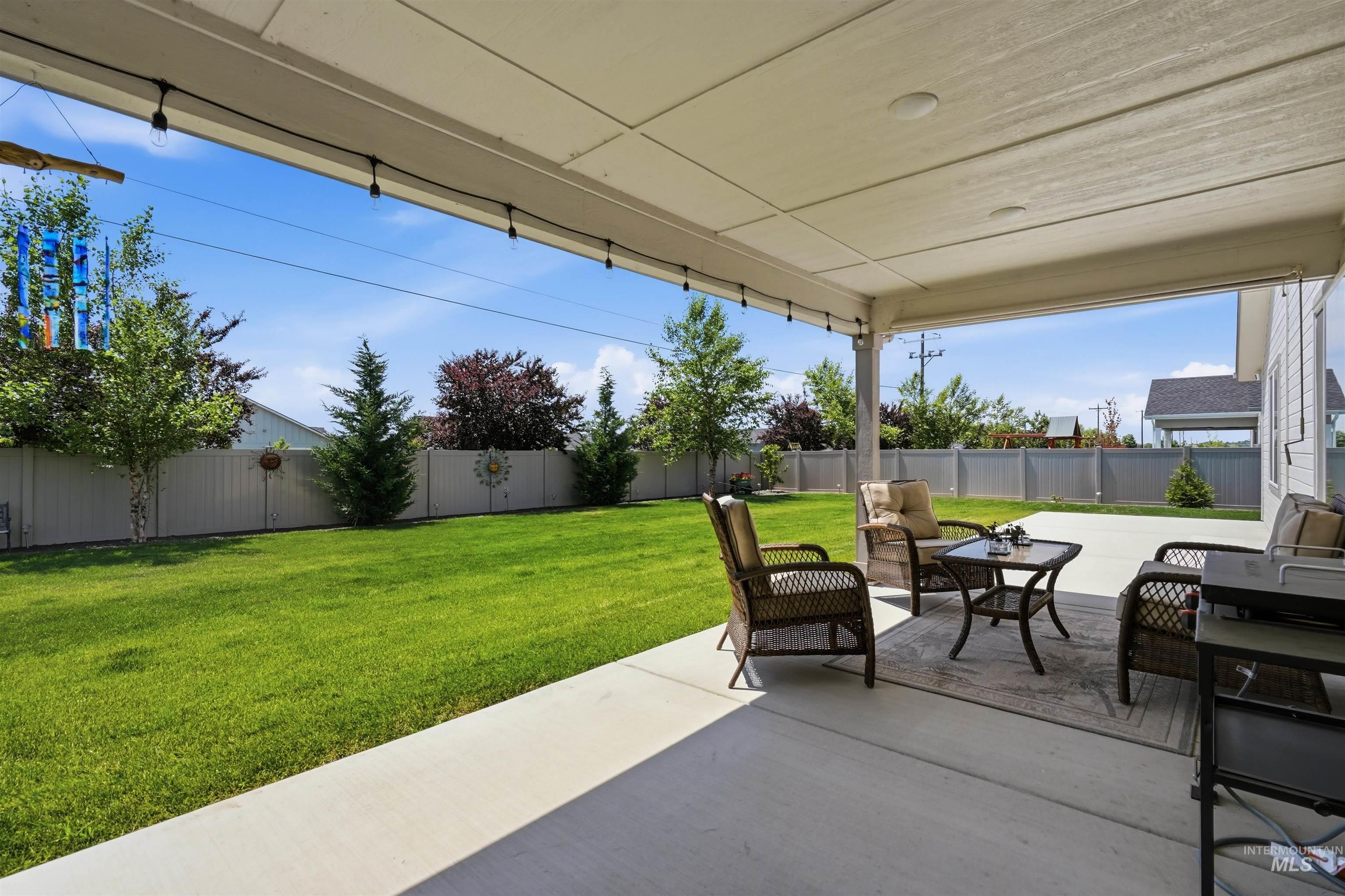 10457 W Tower Grove Ct., Star, Idaho 83669, 3 Bedrooms, 2 Bathrooms, Residential For Sale, Price $599,000, 98993012