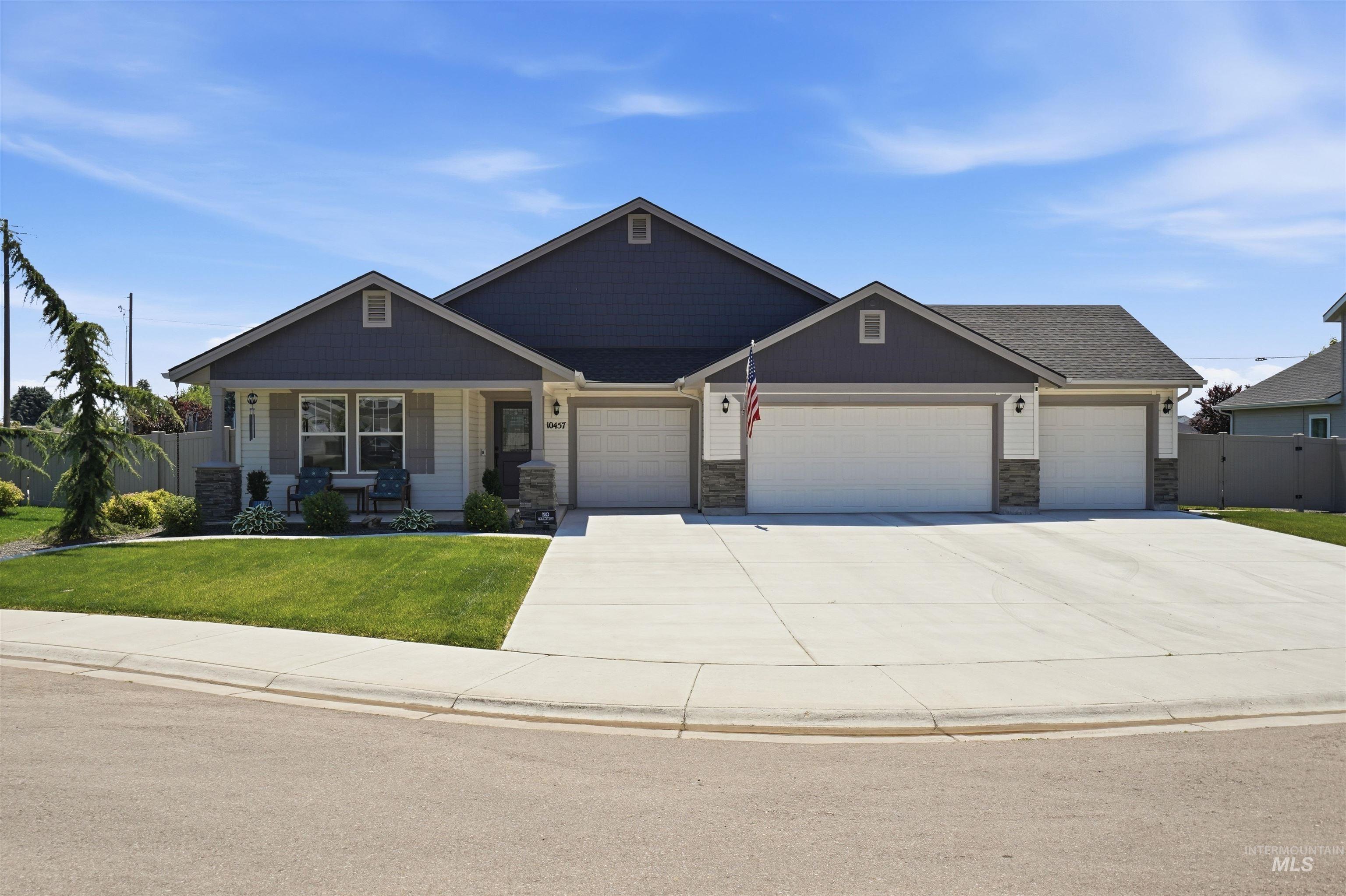 10457 W Tower Grove Ct., Star, Idaho 83669, 3 Bedrooms, 2 Bathrooms, Residential For Sale, Price $599,000, 98993012