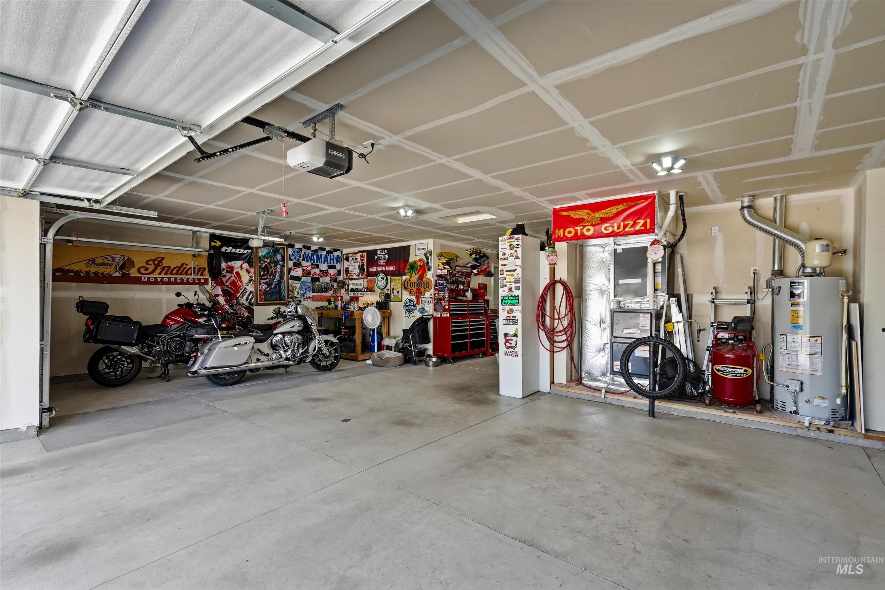10457 W Tower Grove Ct., Star, Idaho 83669, 3 Bedrooms, 2 Bathrooms, Residential For Sale, Price $599,000, 98993012