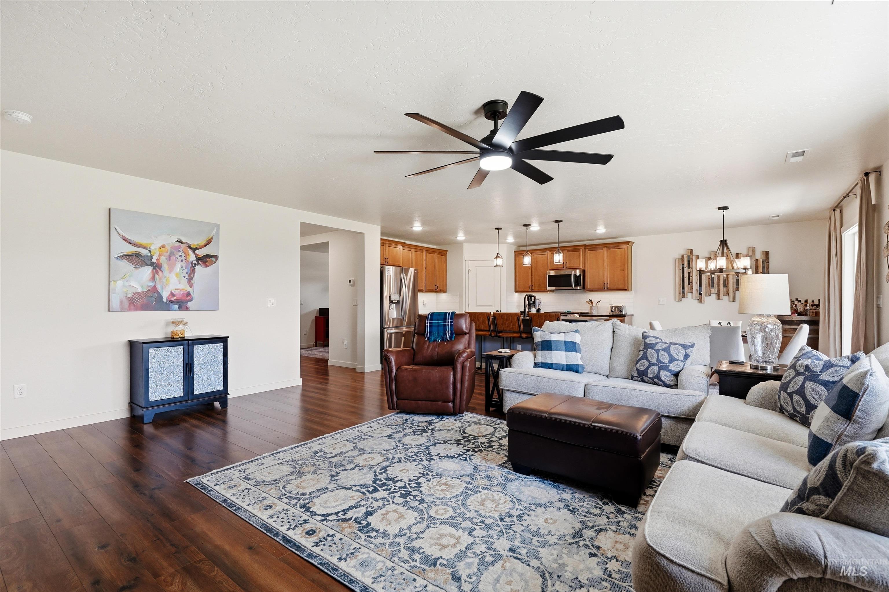 10457 W Tower Grove Ct., Star, Idaho 83669, 3 Bedrooms, 2 Bathrooms, Residential For Sale, Price $599,000, 98993012
