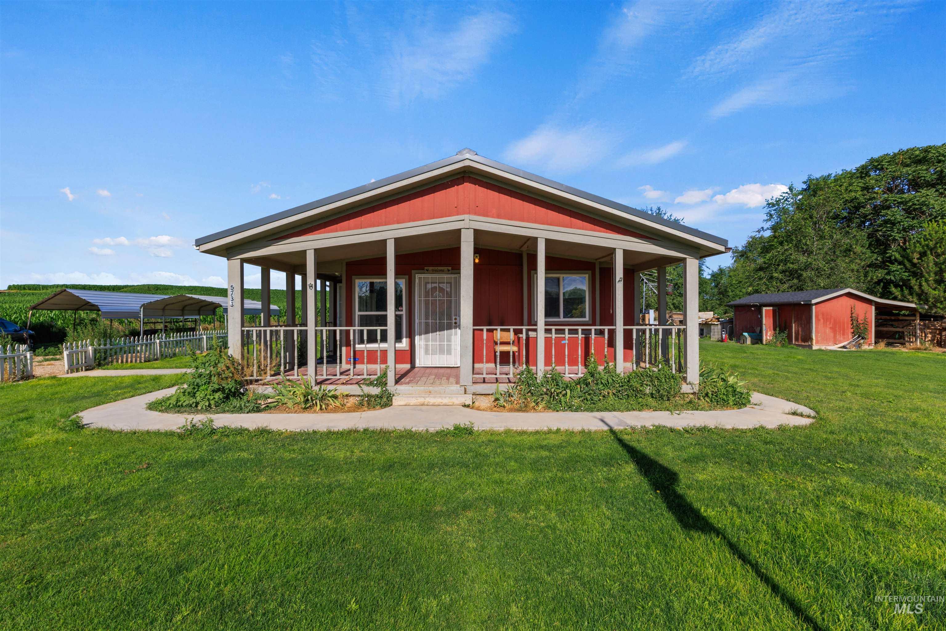 5733 Old Bruneau Hwy, Marsing, Idaho 83639, 3 Bedrooms, 2 Bathrooms, Residential For Sale, Price $420,000, 98993014