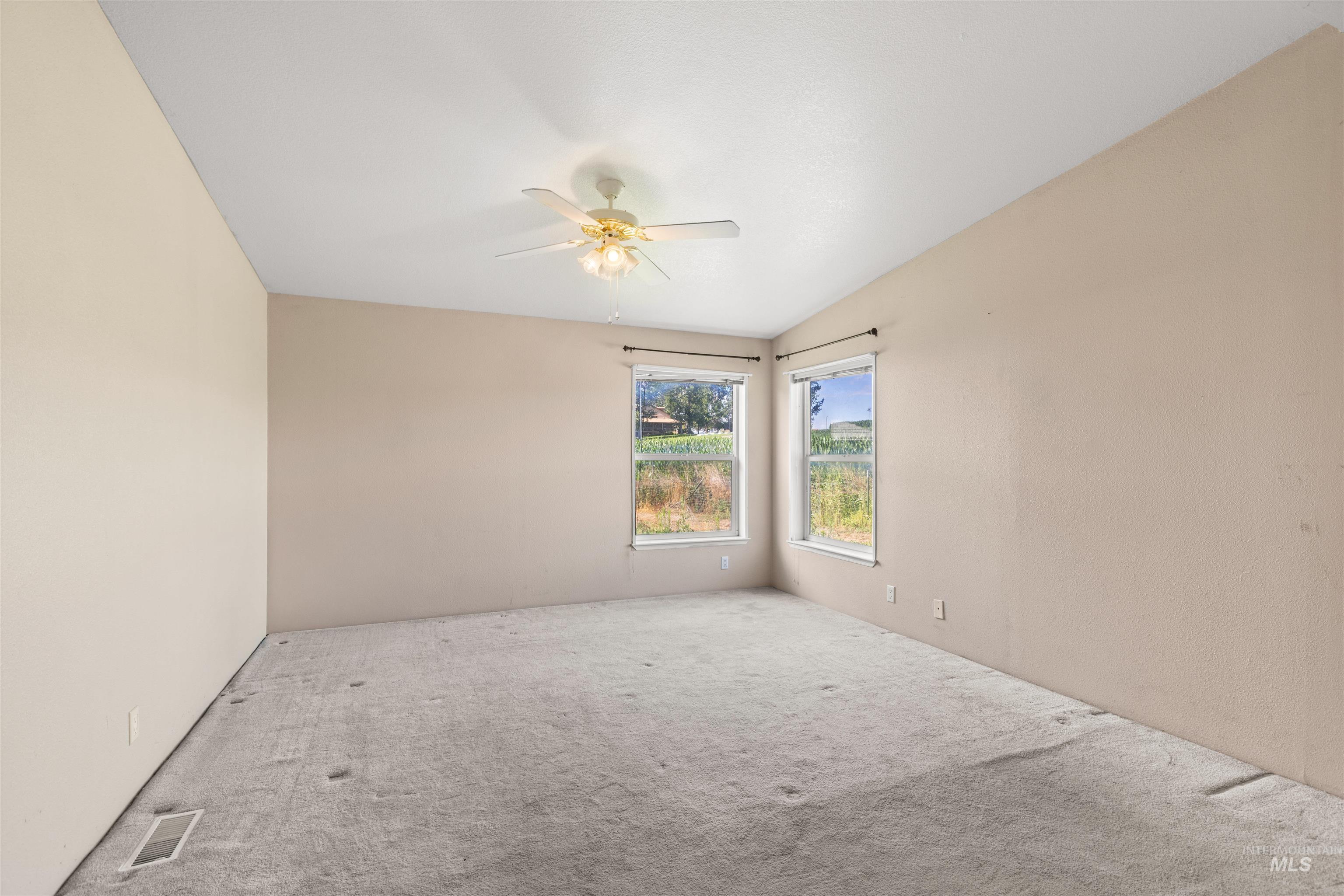 5733 Old Bruneau Hwy, Marsing, Idaho 83639, 3 Bedrooms, 2 Bathrooms, Residential For Sale, Price $420,000, 98993014