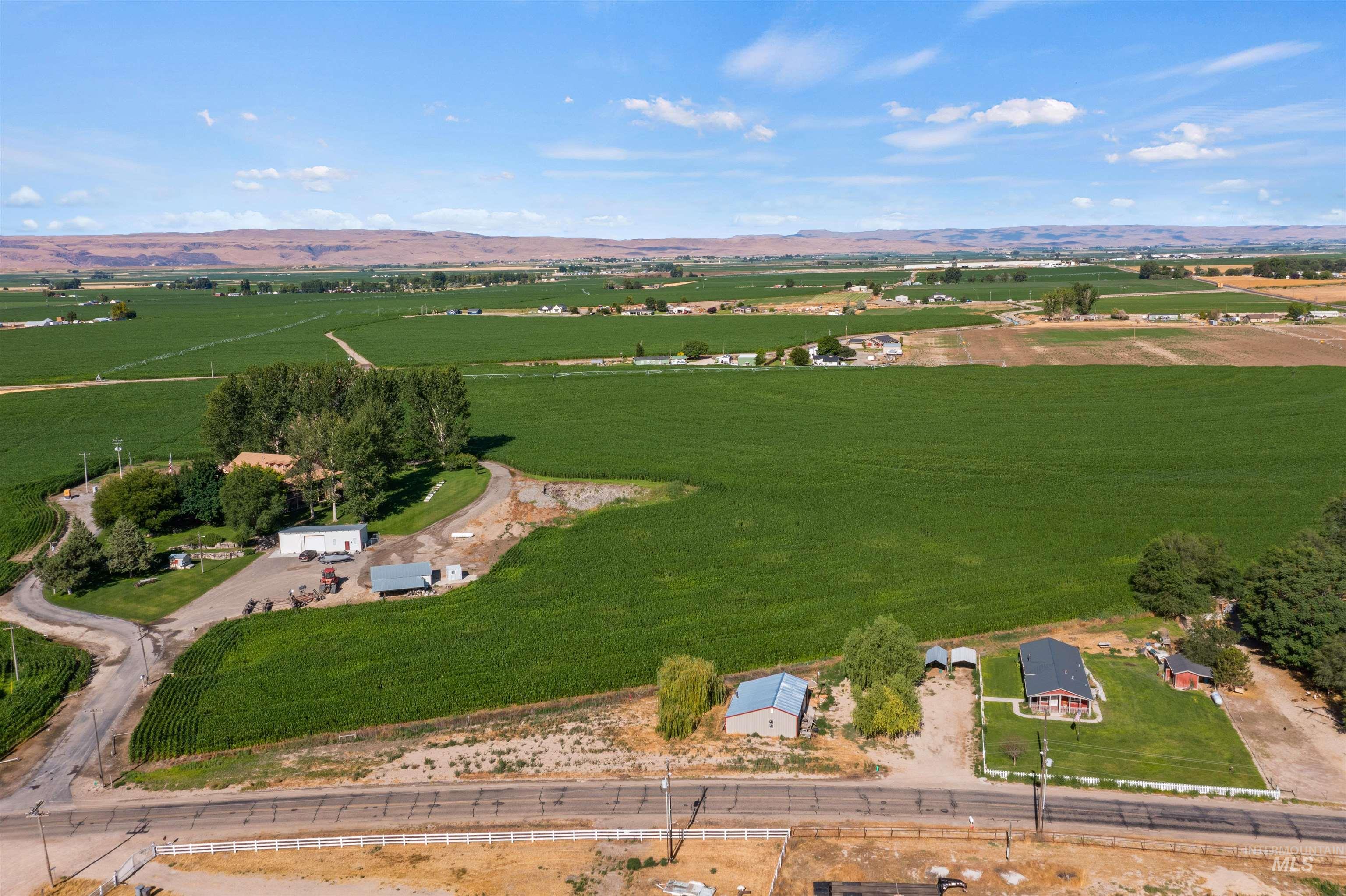 5733 Old Bruneau Hwy, Marsing, Idaho 83639, 3 Bedrooms, 2 Bathrooms, Residential For Sale, Price $420,000, 98993014
