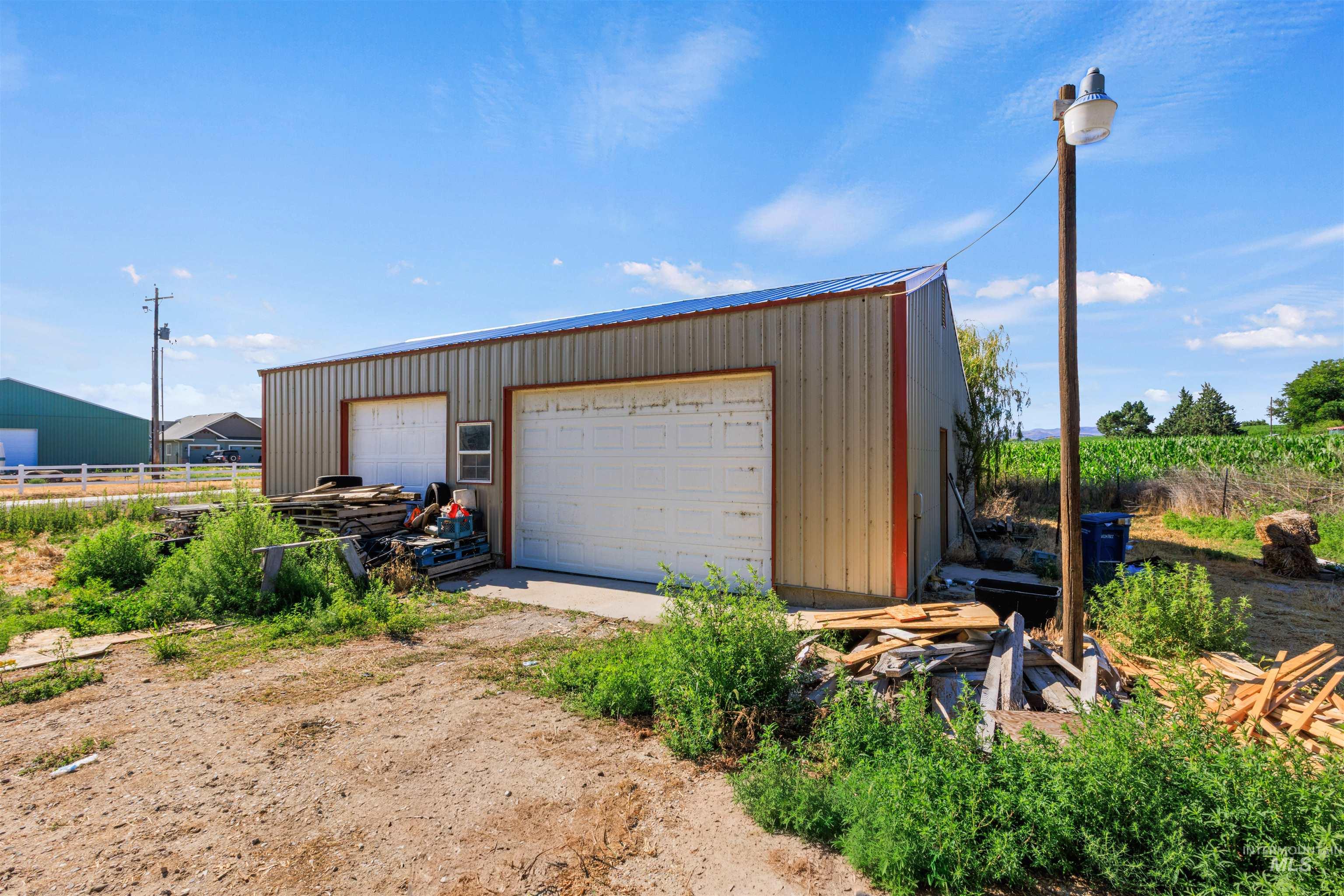 5733 Old Bruneau Hwy, Marsing, Idaho 83639, 3 Bedrooms, 2 Bathrooms, Residential For Sale, Price $420,000, 98993014