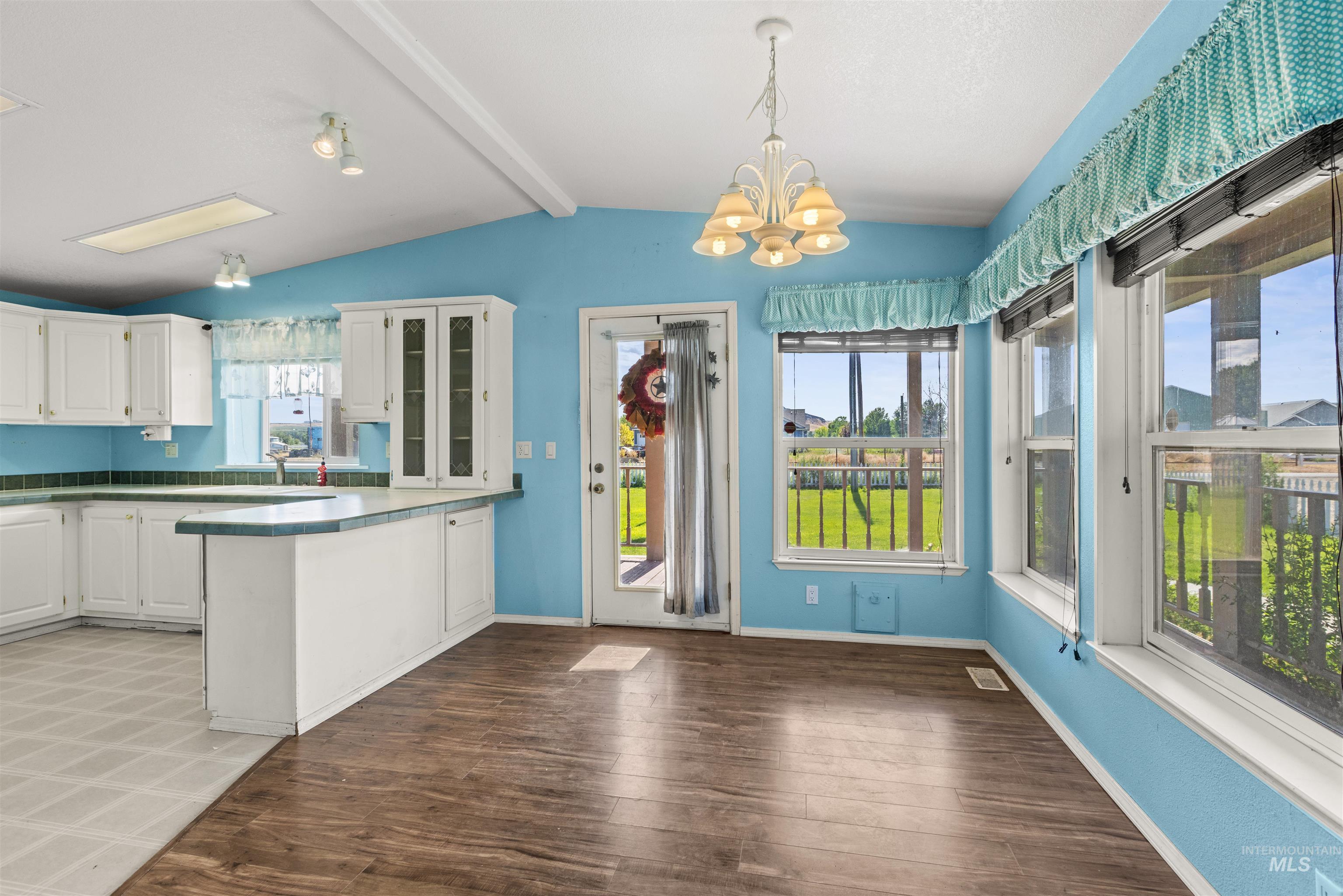 5733 Old Bruneau Hwy, Marsing, Idaho 83639, 3 Bedrooms, 2 Bathrooms, Residential For Sale, Price $420,000, 98993014