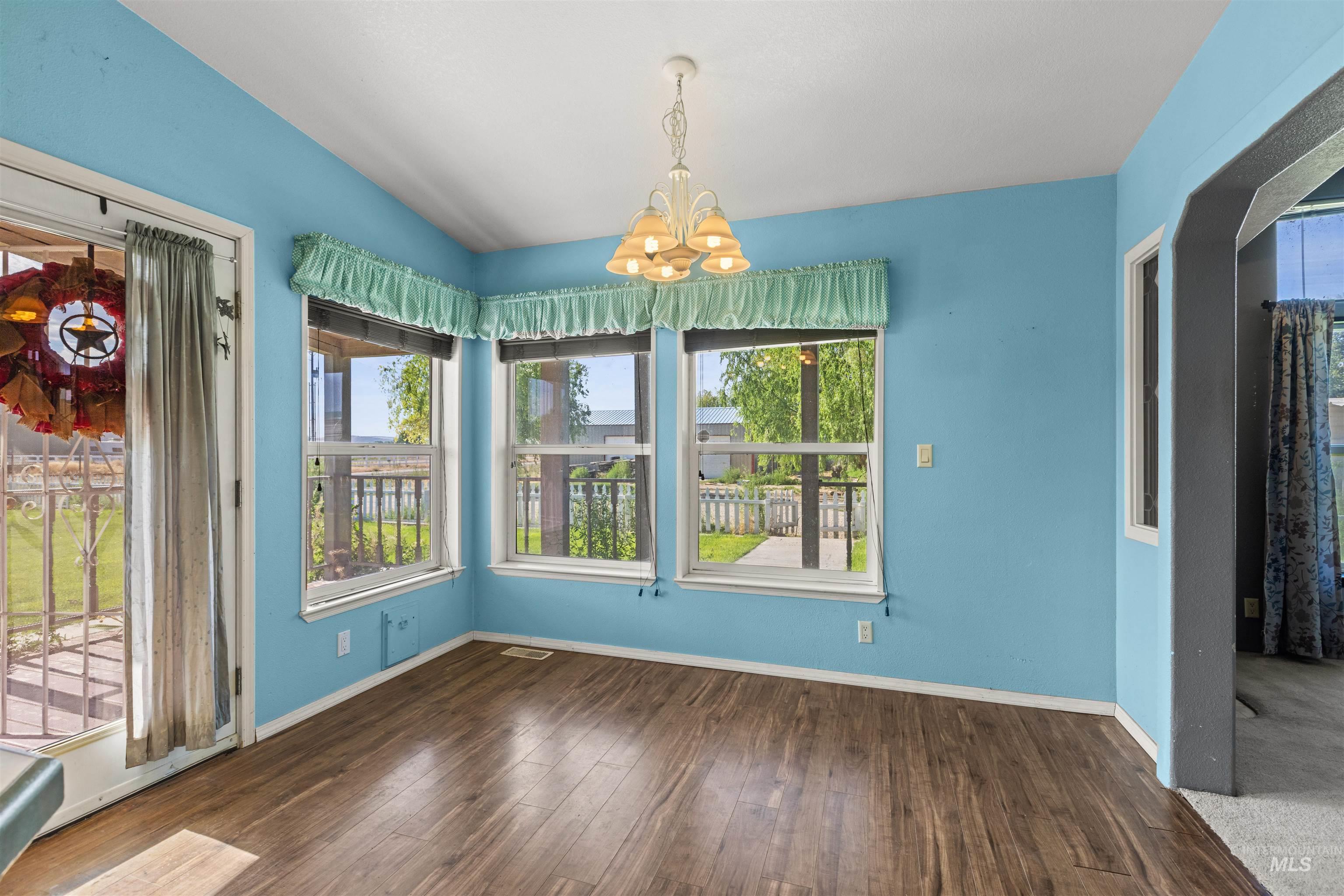 5733 Old Bruneau Hwy, Marsing, Idaho 83639, 3 Bedrooms, 2 Bathrooms, Residential For Sale, Price $420,000, 98993014