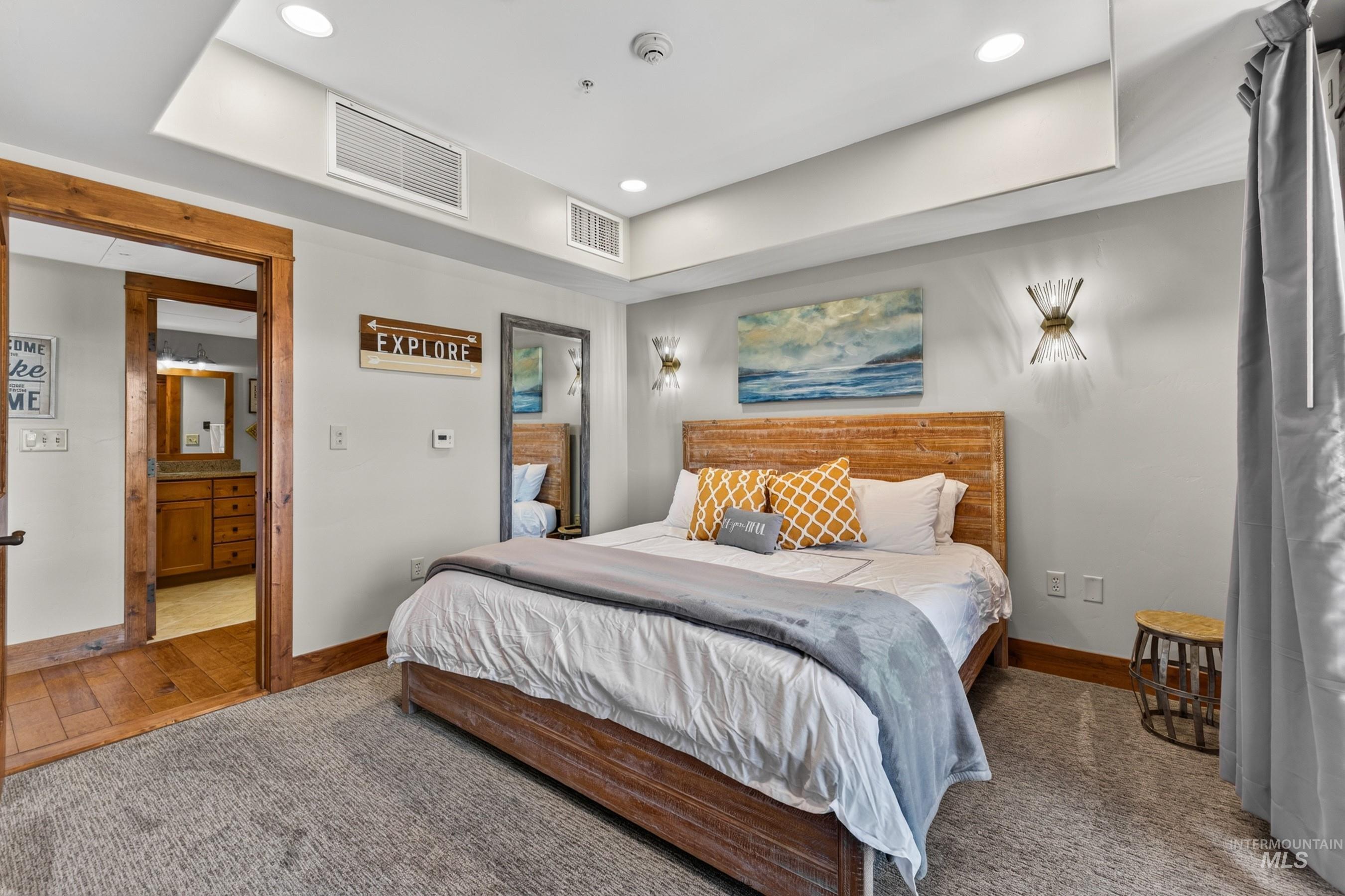 75 Arling Center Court, Donnelly, Idaho 83615, 2 Bedrooms, 2 Bathrooms, Residential For Sale, Price $1,199,000, 98993015