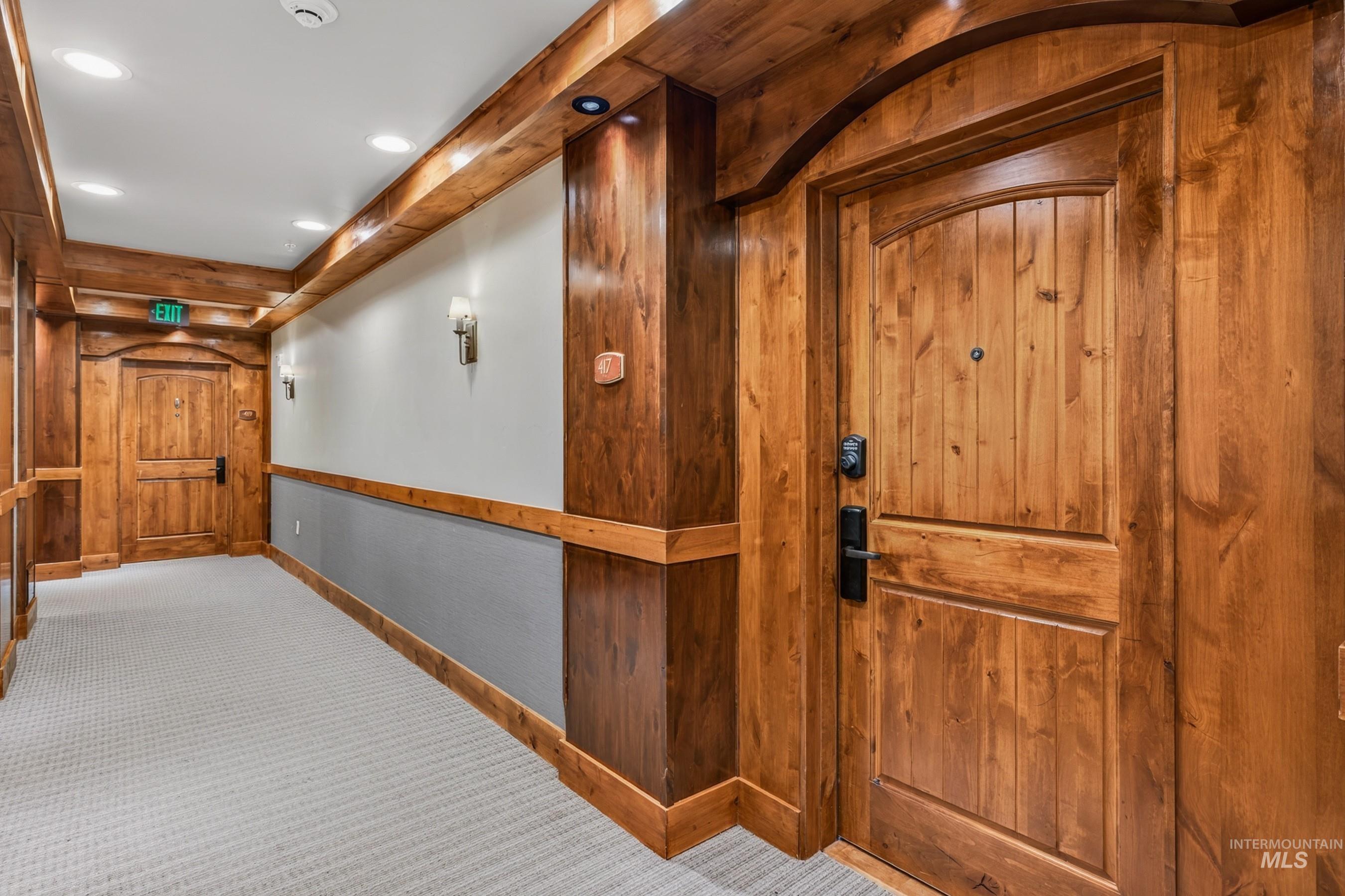 75 Arling Center Court, Donnelly, Idaho 83615, 2 Bedrooms, 2 Bathrooms, Residential For Sale, Price $1,199,000, 98993015