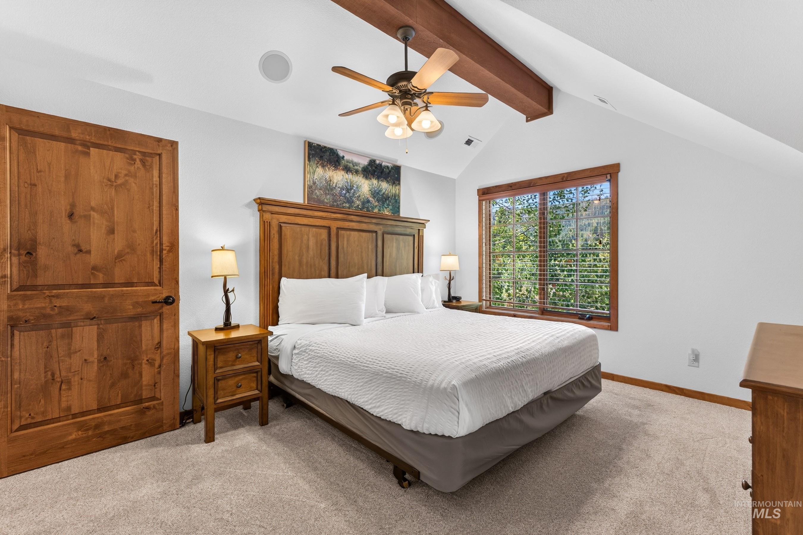 14 Golden Bench Court, Donnelly, Idaho 83615, 2 Bedrooms, 3 Bathrooms, Residential For Sale, Price $950,000, 98993017