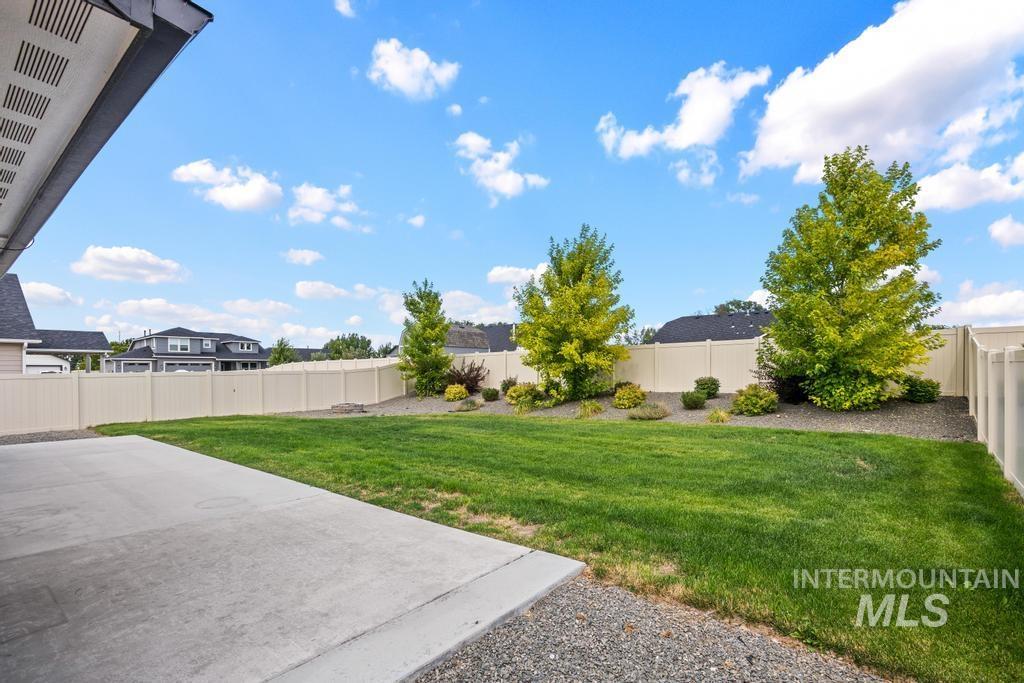 518 Belville Place, Caldwell, Idaho 83605, 3 Bedrooms, 2 Bathrooms, Residential For Sale, Price $380,000, 98993020