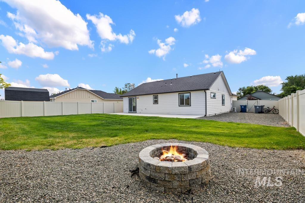 518 Belville Place, Caldwell, Idaho 83605, 3 Bedrooms, 2 Bathrooms, Residential For Sale, Price $380,000, 98993020