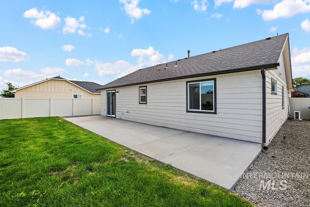 518 Belville Place, Caldwell, Idaho 83605, 3 Bedrooms, 2 Bathrooms, Residential For Sale, Price $380,000, 98993020