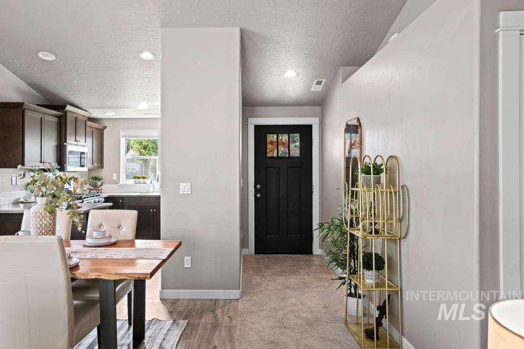 518 Belville Place, Caldwell, Idaho 83605, 3 Bedrooms, 2 Bathrooms, Residential For Sale, Price $380,000, 98993020
