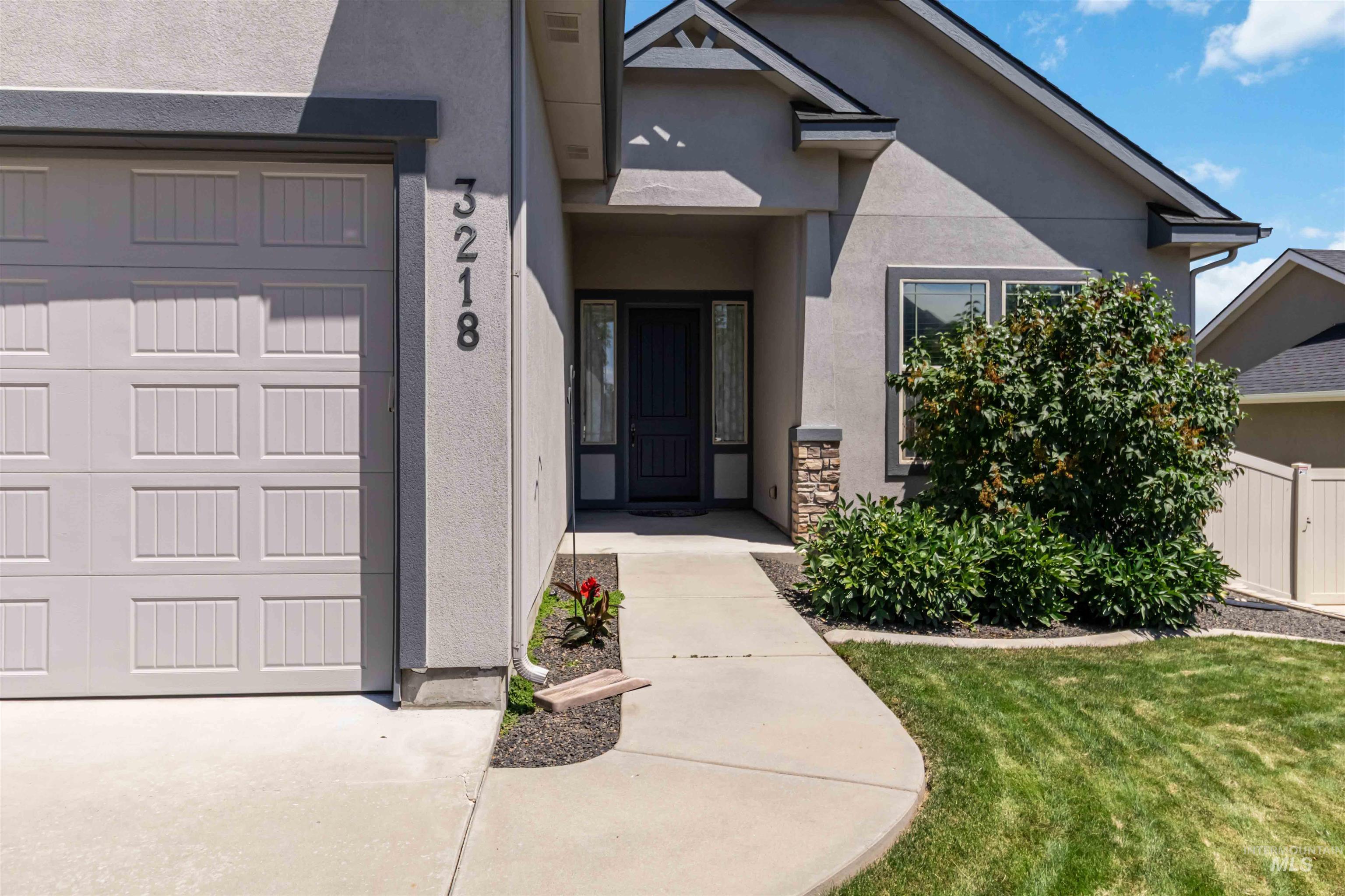 3218 N Cherry Laurel Way, Star, Idaho 83669, 4 Bedrooms, 3 Bathrooms, Residential For Sale, Price $719,900,MLS 98993022