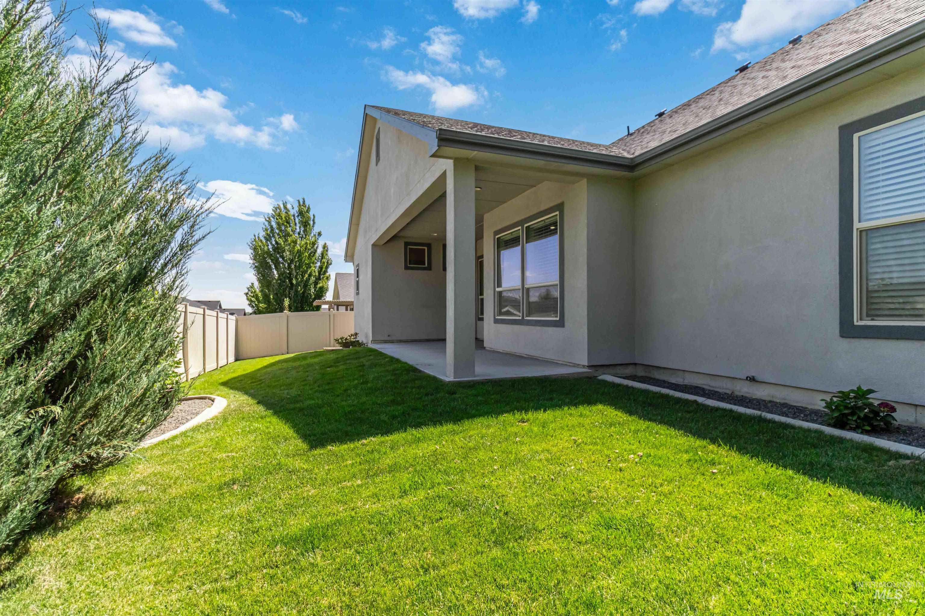 3218 N Cherry Laurel Way, Star, Idaho 83669, 4 Bedrooms, 3 Bathrooms, Residential For Sale, Price $719,900,MLS 98993022
