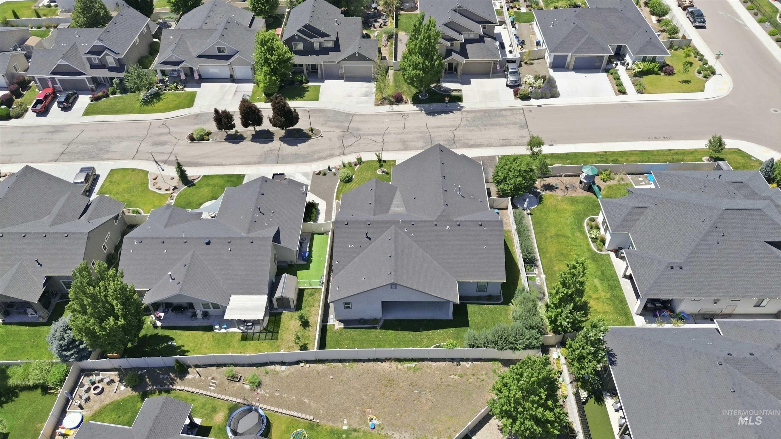 3218 N Cherry Laurel Way, Star, Idaho 83669, 4 Bedrooms, 3 Bathrooms, Residential For Sale, Price $719,900,MLS 98993022