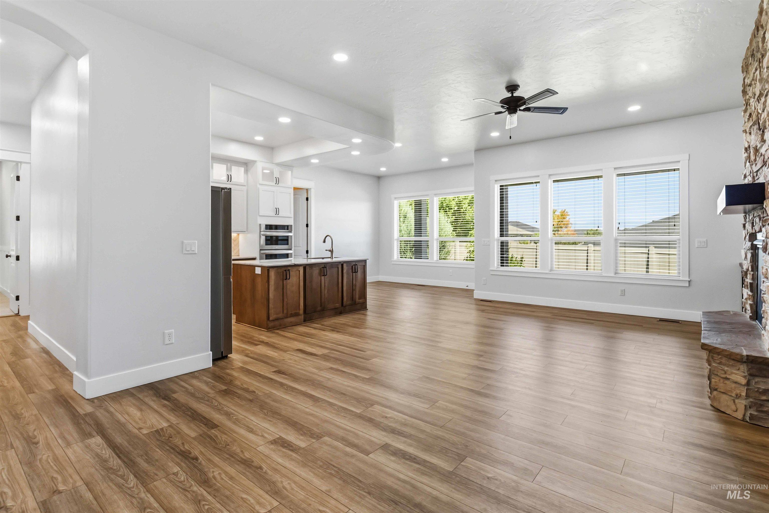 3218 N Cherry Laurel Way, Star, Idaho 83669, 4 Bedrooms, 3 Bathrooms, Residential For Sale, Price $719,900,MLS 98993022