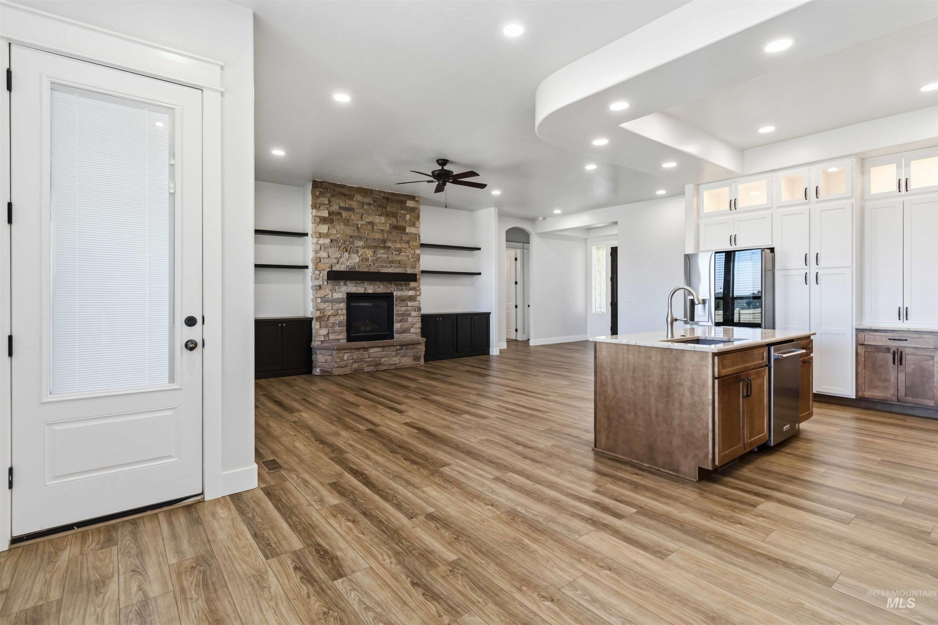 3218 N Cherry Laurel Way, Star, Idaho 83669, 4 Bedrooms, 3 Bathrooms, Residential For Sale, Price $719,900,MLS 98993022