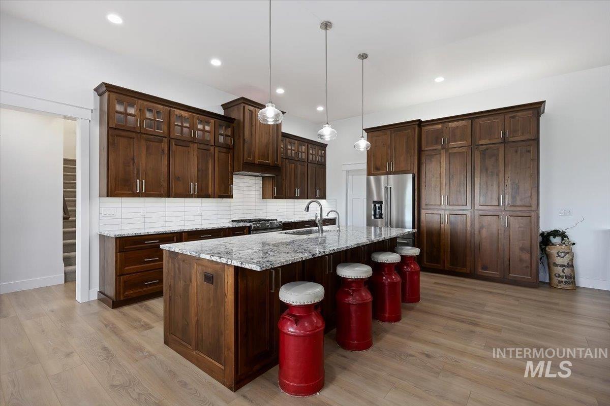 3833 Susan Cir W, Hansen, Idaho 83334-5501, 4 Bedrooms, 3 Bathrooms, Residential For Sale, Price $987,000, 98993023