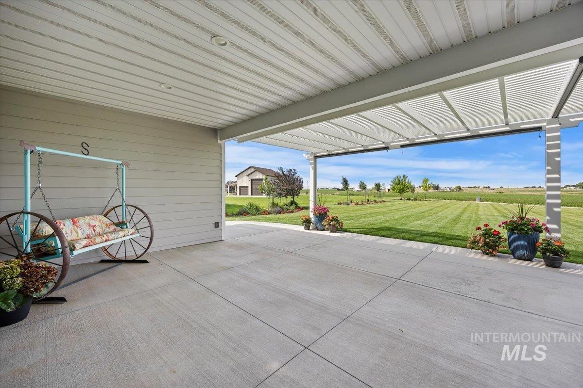 3833 Susan Cir W, Hansen, Idaho 83334-5501, 4 Bedrooms, 3 Bathrooms, Residential For Sale, Price $987,000, 98993023
