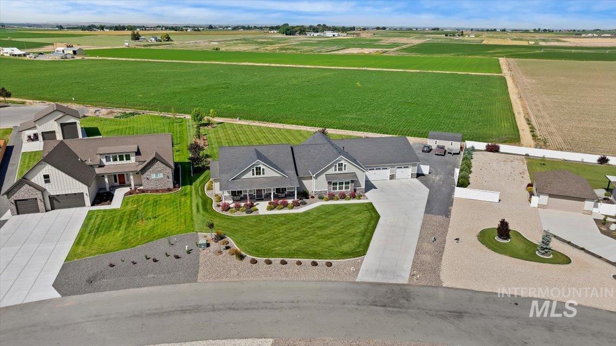 3833 Susan Cir W, Hansen, Idaho 83334-5501, 4 Bedrooms, 3 Bathrooms, Residential For Sale, Price $987,000, 98993023