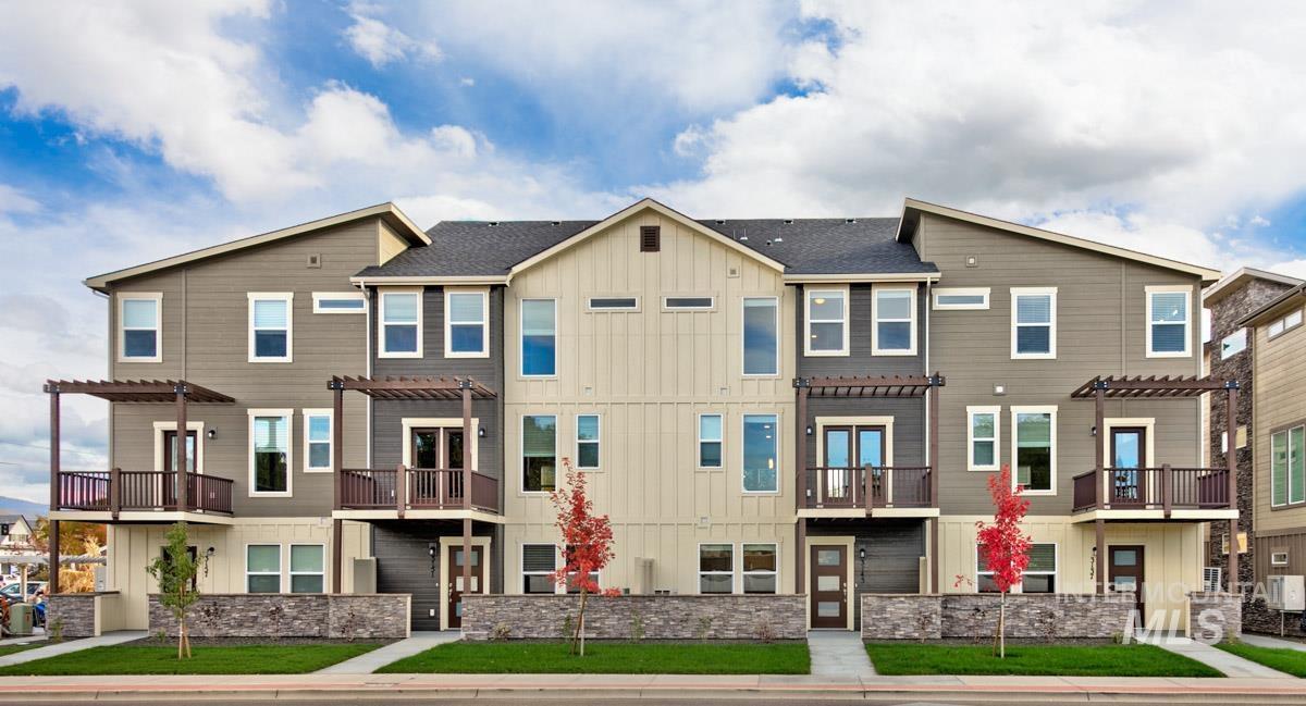 3143 N Network, Boise, Idaho 83704, 4 Bedrooms, 3.5 Bathrooms, Residential For Sale, Price $455,000, 98993025