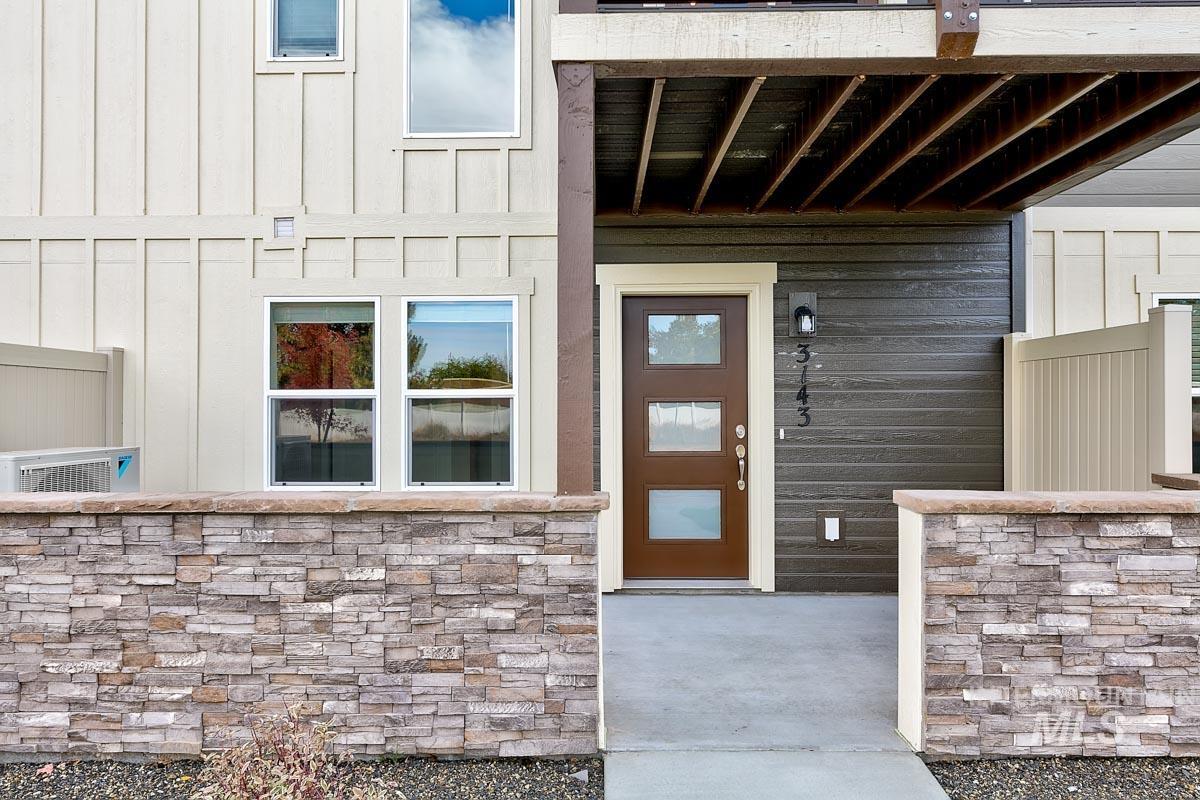 3143 N Network, Boise, Idaho 83704, 4 Bedrooms, 3.5 Bathrooms, Residential For Sale, Price $455,000, 98993025