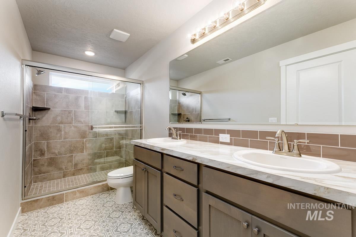 3143 N Network, Boise, Idaho 83704, 4 Bedrooms, 3.5 Bathrooms, Residential For Sale, Price $455,000, 98993025