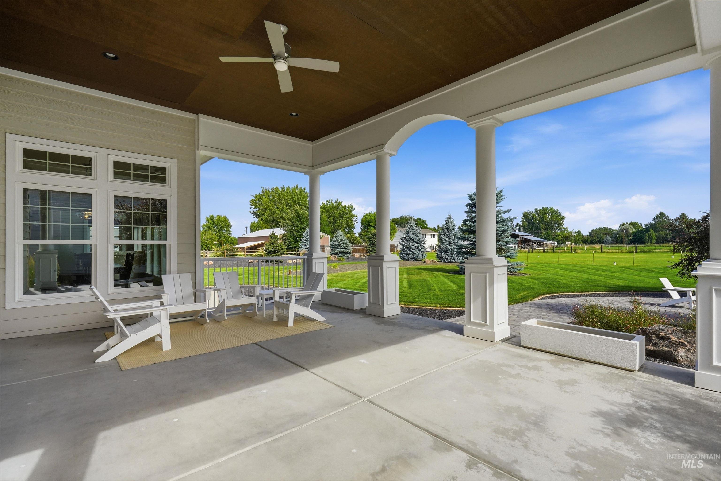 3054 W Caliber Court, Eagle, Idaho 83616, 4 Bedrooms, 4 Bathrooms, Residential For Sale, Price $1,975,000,MLS 98993026
