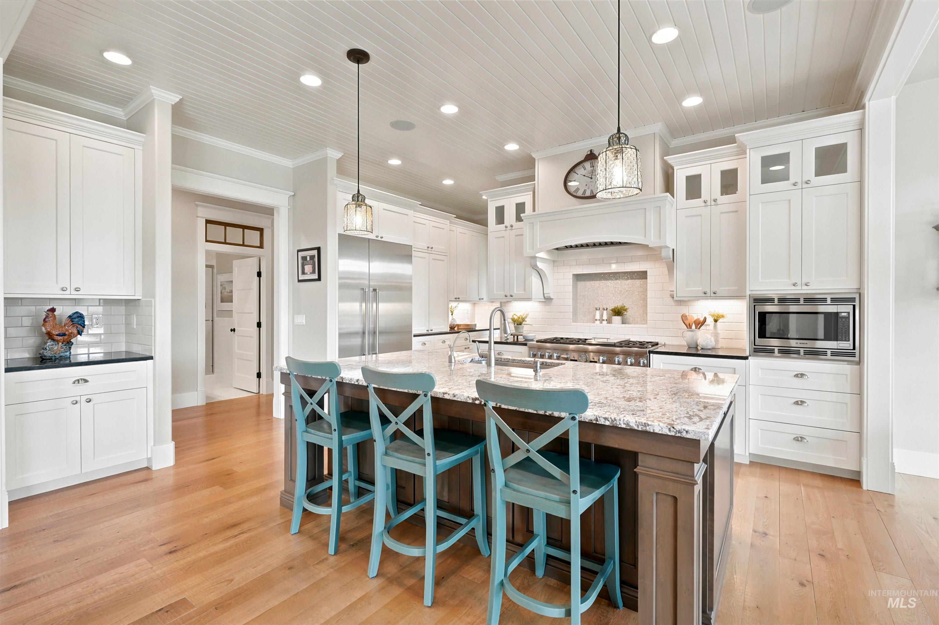 3054 W Caliber Court, Eagle, Idaho 83616, 4 Bedrooms, 4 Bathrooms, Residential For Sale, Price $1,975,000,MLS 98993026
