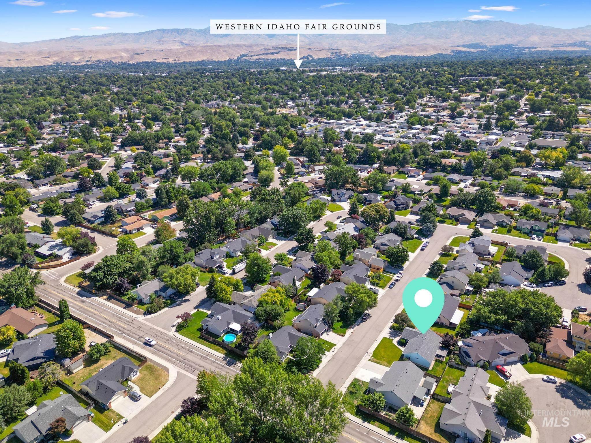 9749 W Toni st, Boise, Idaho 83704, 3 Bedrooms, 2 Bathrooms, Residential For Sale, Price $425,000, 98993027