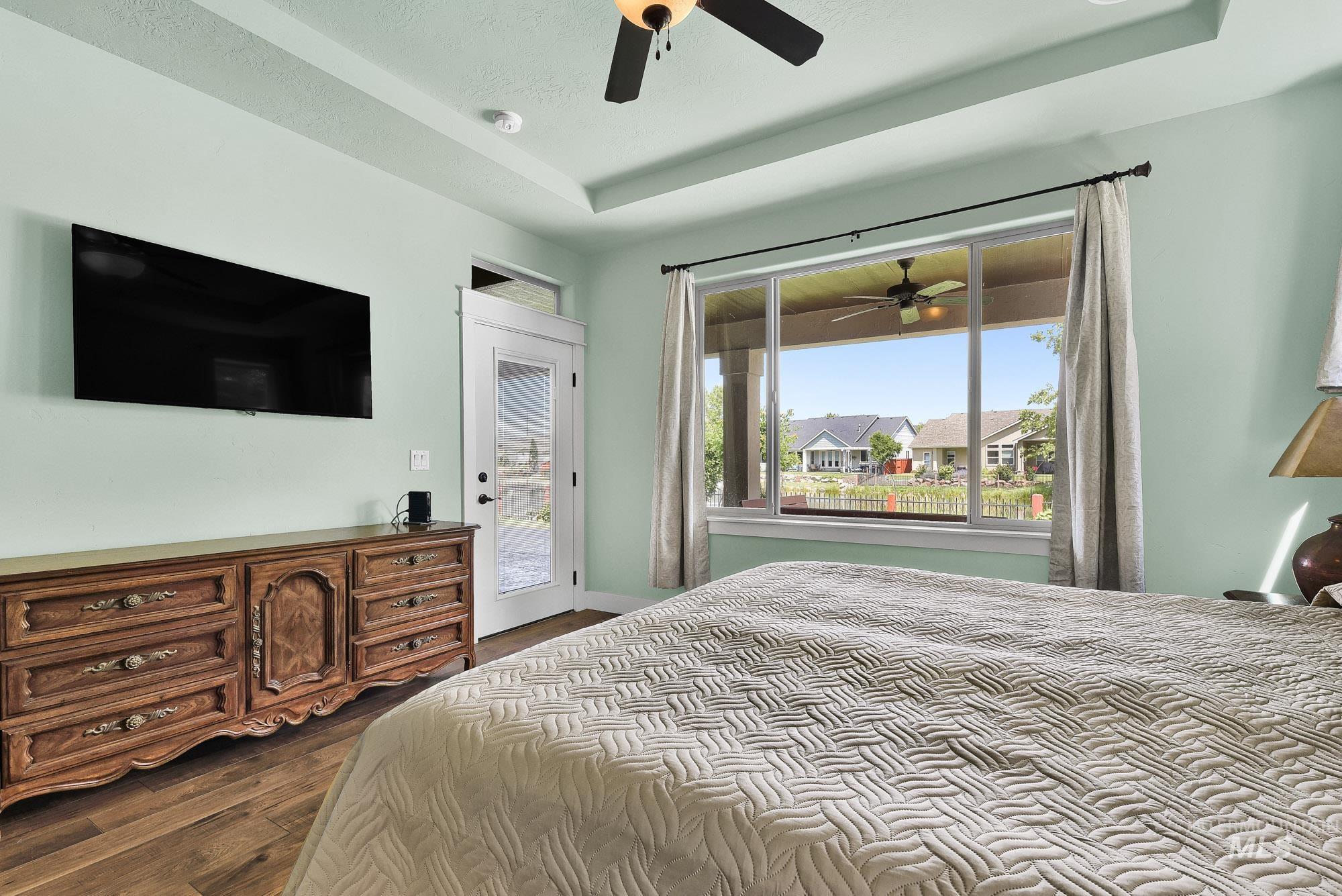 220 S Wildgrass, Star, Idaho 83669, 3 Bedrooms, 2.5 Bathrooms, Residential For Sale, Price $824,980, 98993029