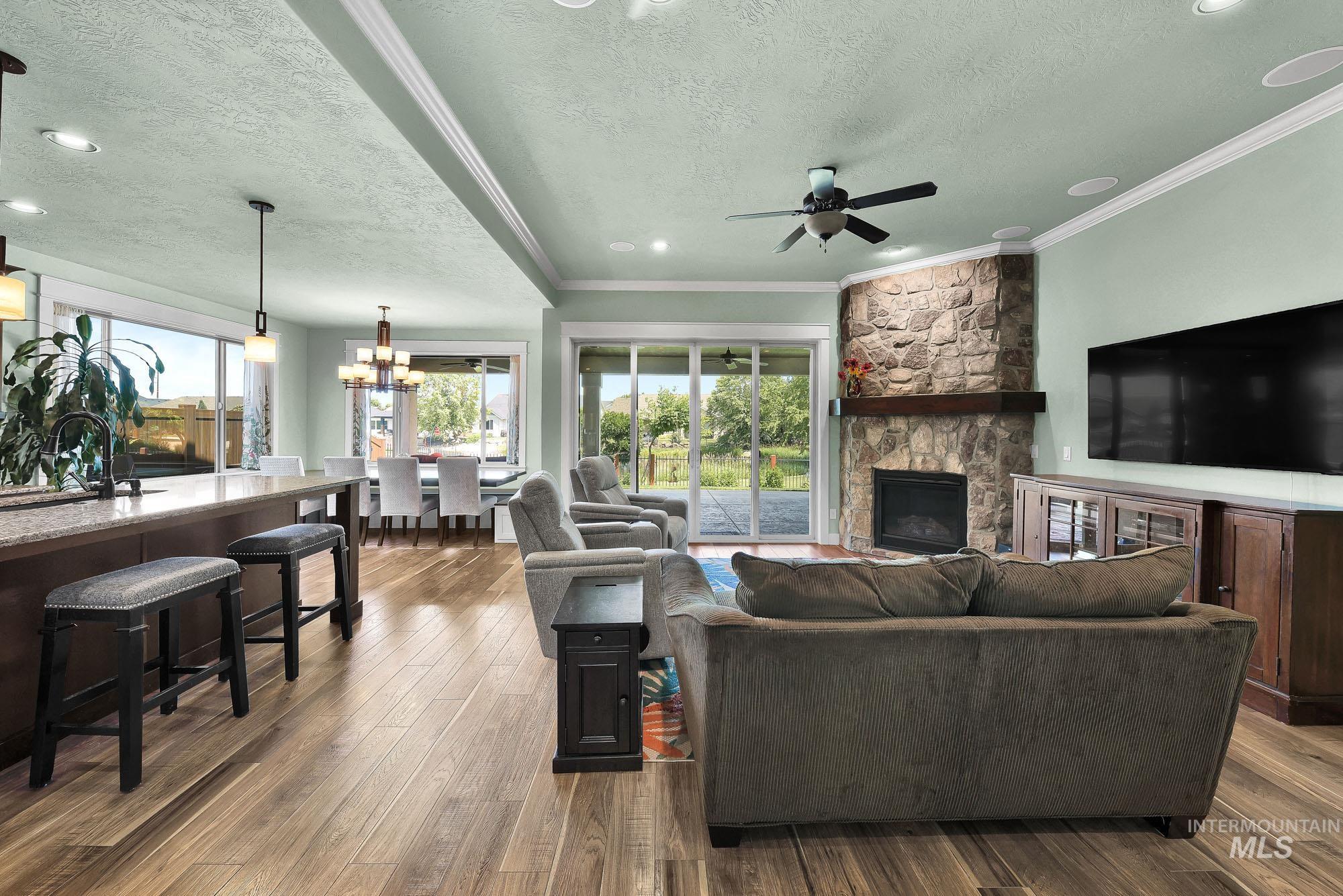 220 S Wildgrass, Star, Idaho 83669, 3 Bedrooms, 2.5 Bathrooms, Residential For Sale, Price $824,980, 98993029
