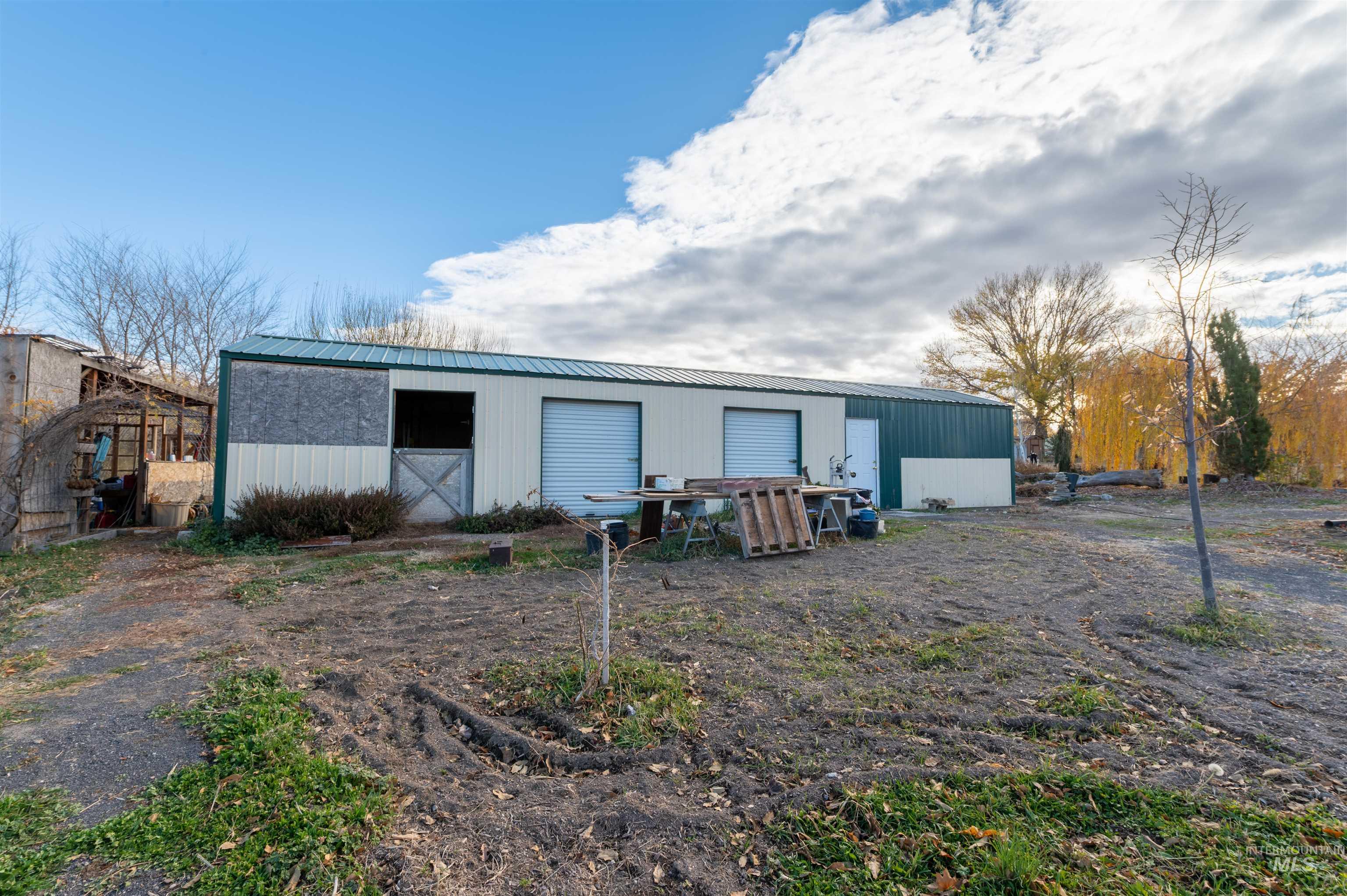 408 clear lakes, Buhl, Idaho 83316-0000, 3 Bedrooms, 1 Bathroom, Residential For Sale, Price $365,000,MLS 98993030