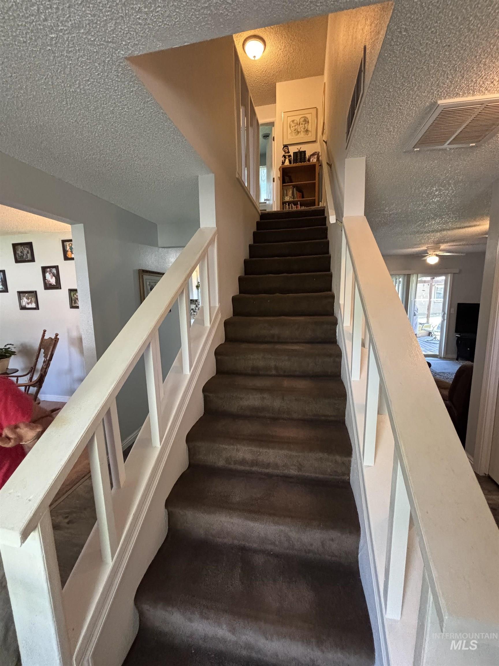 1135 S Haskett, Mountain Home, Idaho 83647, 3 Bedrooms, 2.5 Bathrooms, Residential For Sale, Price $359,900,MLS 98993031